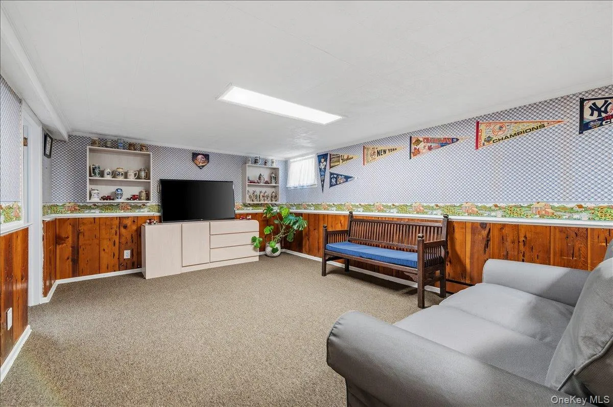3 Cherry Street, Oyster Bay, NY, 3 Bedrooms Bedrooms, 10 Rooms Rooms,2 BathroomsBathrooms,Residential,For Rent,Cherry,0,1009661 3 Cherry Street, Oyster Bay, NY, 3 Bedrooms Bedrooms, 10 Rooms Rooms,2 BathroomsBathrooms,Residential,For Rent,Cherry,0,1009661