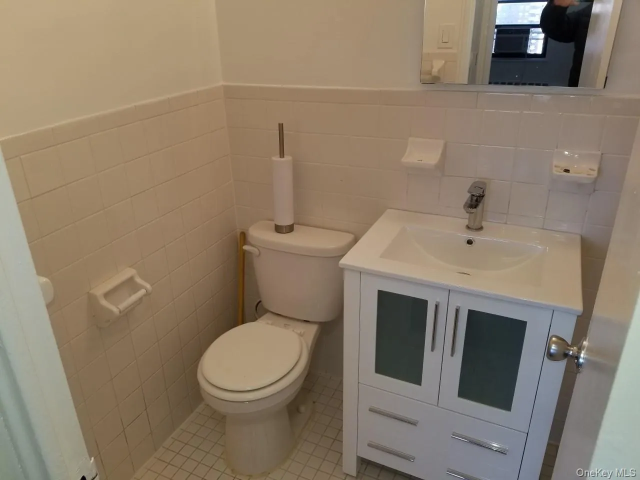 61-35 98th Street, New York, NY, 1 Bedroom Bedrooms, 4 Rooms Rooms,1 BathroomBathrooms,Residential Lease,For Rent,98th,0,1009667 61-35 98th Street, New York, NY, 1 Bedroom Bedrooms, 4 Rooms Rooms,1 BathroomBathrooms,Residential Lease,For Rent,98th,0,1009667