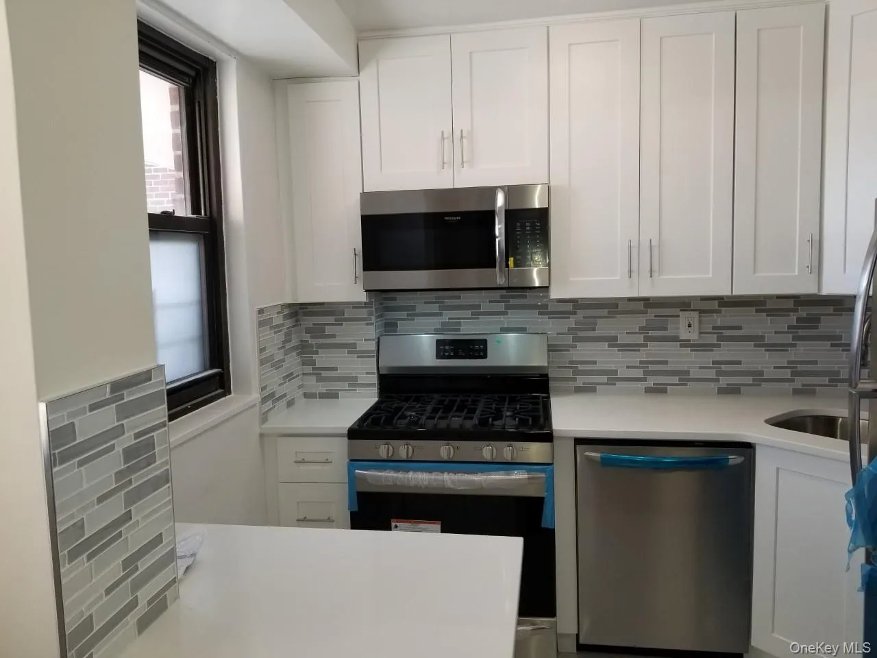 61-35 98th Street, New York, NY, 1 Bedroom Bedrooms, 4 Rooms Rooms,1 BathroomBathrooms,Residential Lease,For Rent,98th,0,1009667 61-35 98th Street, New York, NY, 1 Bedroom Bedrooms, 4 Rooms Rooms,1 BathroomBathrooms,Residential Lease,For Rent,98th,0,1009667
