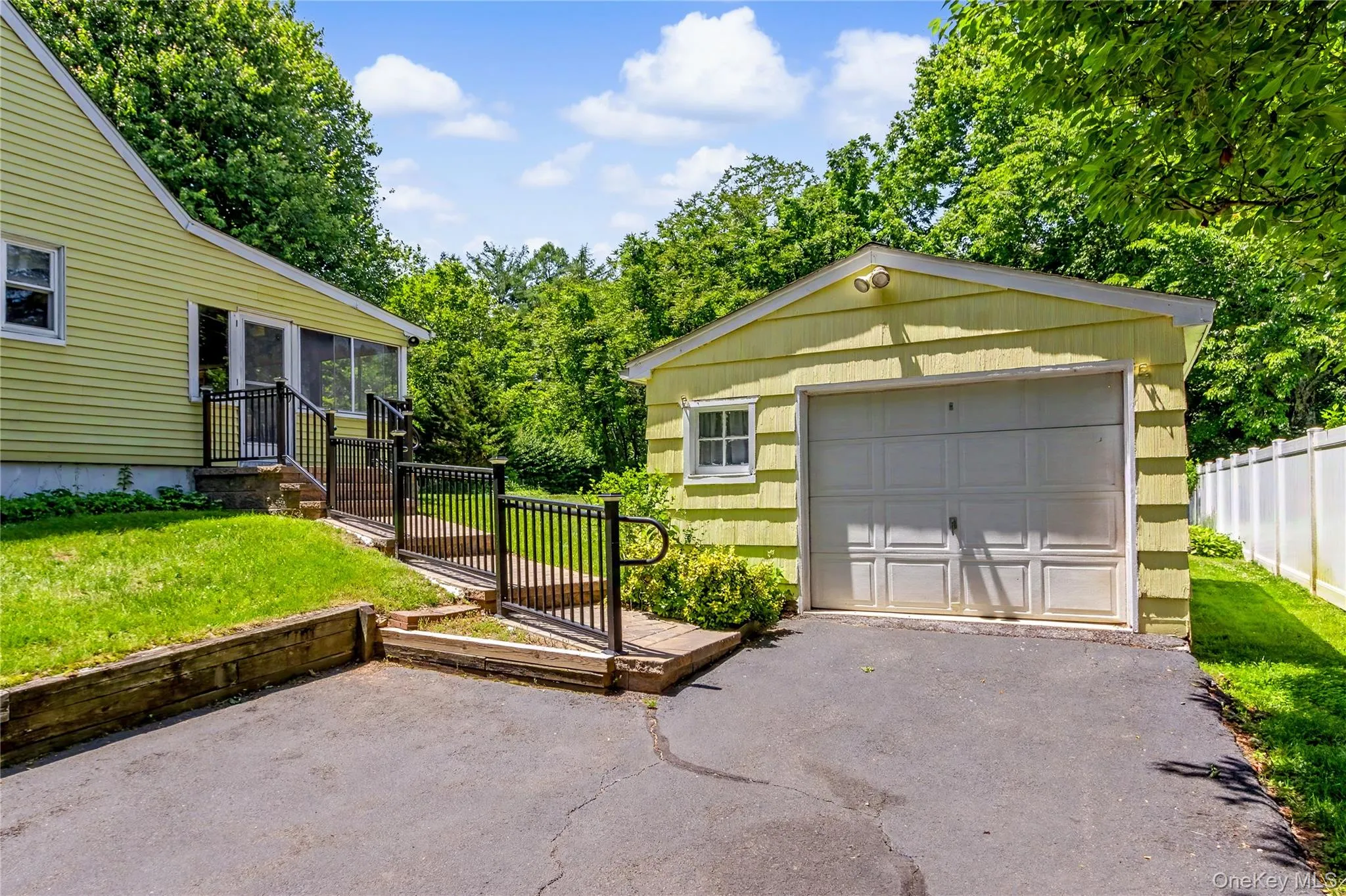 51 Coolidge Street, Orangetown, NY, 4 Bedrooms Bedrooms, 9 Rooms Rooms,2 BathroomsBathrooms,Residential,For Rent,Coolidge,0,1009671 51 Coolidge Street, Orangetown, NY, 4 Bedrooms Bedrooms, 9 Rooms Rooms,2 BathroomsBathrooms,Residential,For Rent,Coolidge,0,1009671