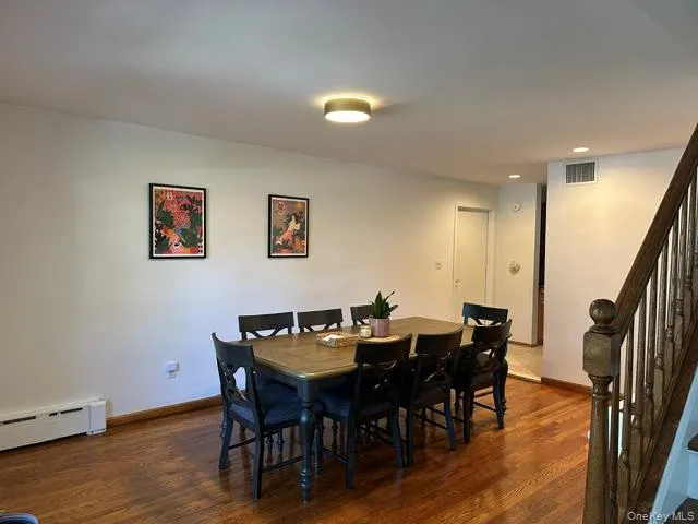 100 Rockywood Road, North Hempstead, NY, 4 Bedrooms Bedrooms, 9 Rooms Rooms,2 BathroomsBathrooms,Residential Lease,For Rent,Rockywood,0,1009672 100 Rockywood Road, North Hempstead, NY, 4 Bedrooms Bedrooms, 9 Rooms Rooms,2 BathroomsBathrooms,Residential Lease,For Rent,Rockywood,0,1009672