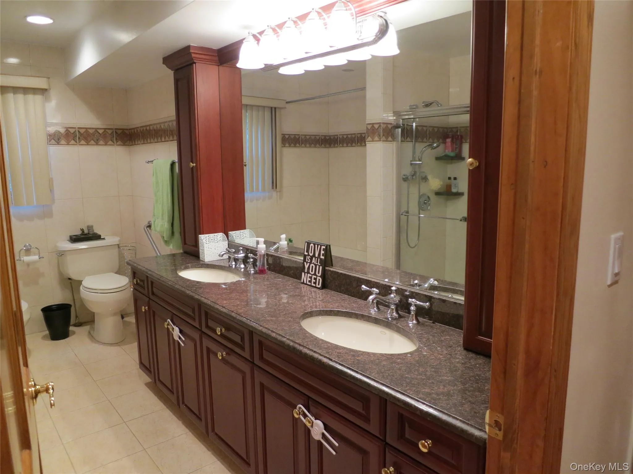 100 Rockywood Road, North Hempstead, NY, 4 Bedrooms Bedrooms, 9 Rooms Rooms,2 BathroomsBathrooms,Residential Lease,For Rent,Rockywood,0,1009672 100 Rockywood Road, North Hempstead, NY, 4 Bedrooms Bedrooms, 9 Rooms Rooms,2 BathroomsBathrooms,Residential Lease,For Rent,Rockywood,0,1009672