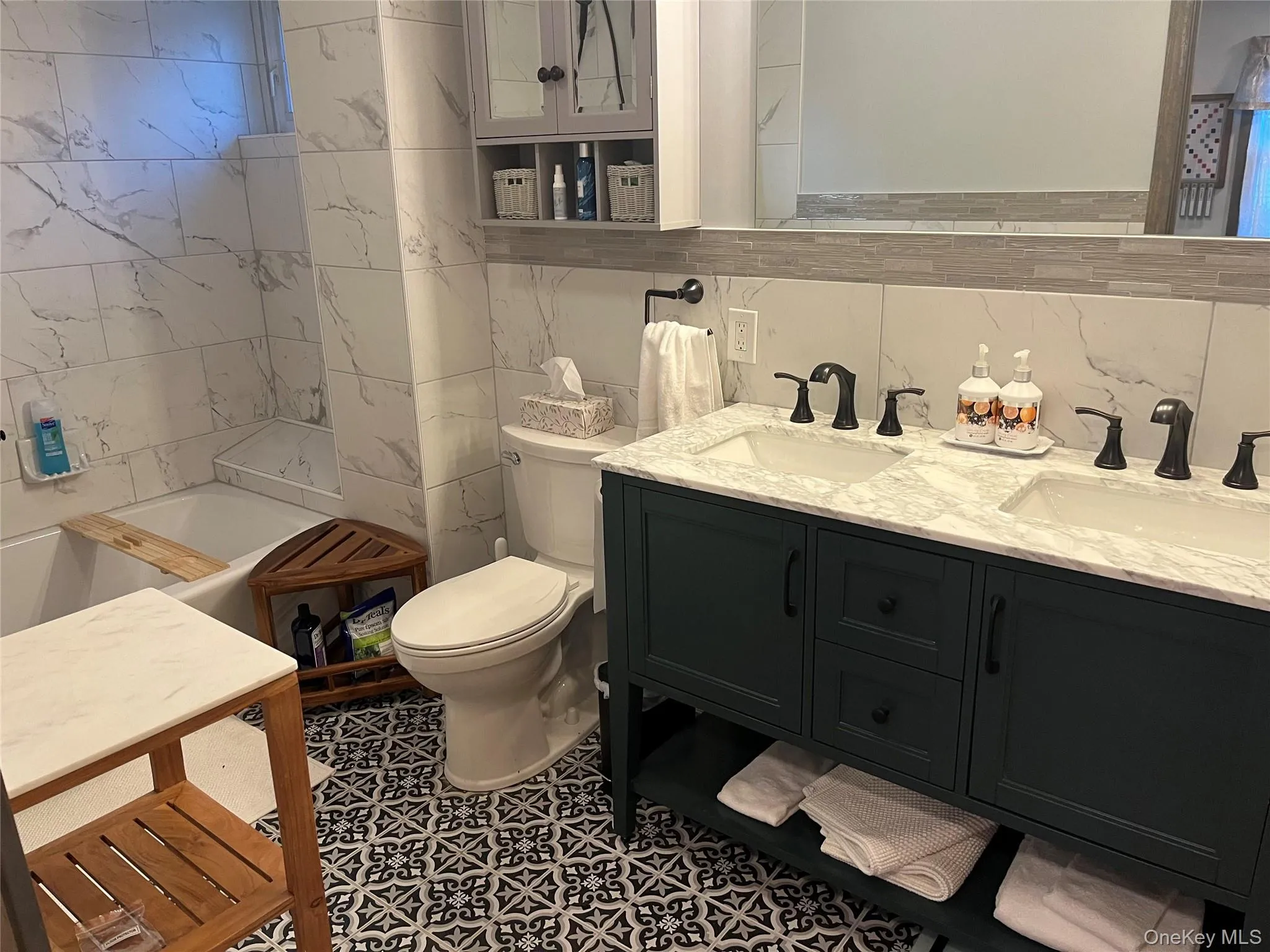 824 Main Street, Riverhead, NY, 3 Bedrooms Bedrooms, 5 Rooms Rooms,2 BathroomsBathrooms,Residential Lease,For Rent,Main,0,1009679 824 Main Street, Riverhead, NY, 3 Bedrooms Bedrooms, 5 Rooms Rooms,2 BathroomsBathrooms,Residential Lease,For Rent,Main,0,1009679