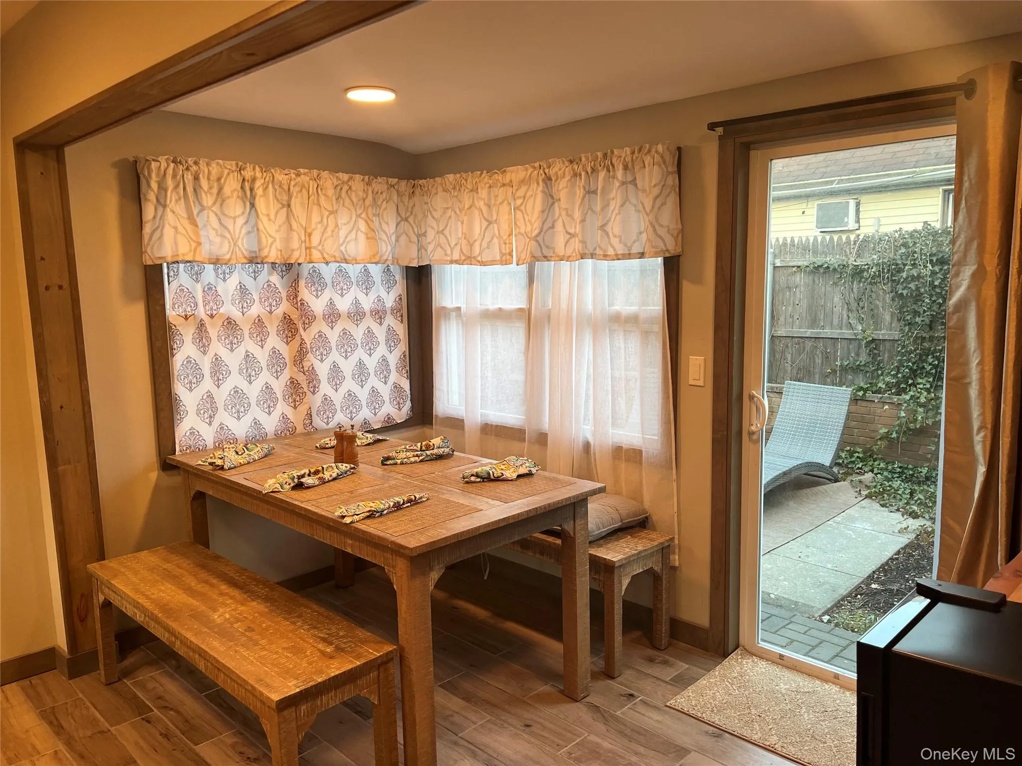 824 Main Street, Riverhead, NY, 3 Bedrooms Bedrooms, 5 Rooms Rooms,2 BathroomsBathrooms,Residential Lease,For Rent,Main,0,1009679 824 Main Street, Riverhead, NY, 3 Bedrooms Bedrooms, 5 Rooms Rooms,2 BathroomsBathrooms,Residential Lease,For Rent,Main,0,1009679