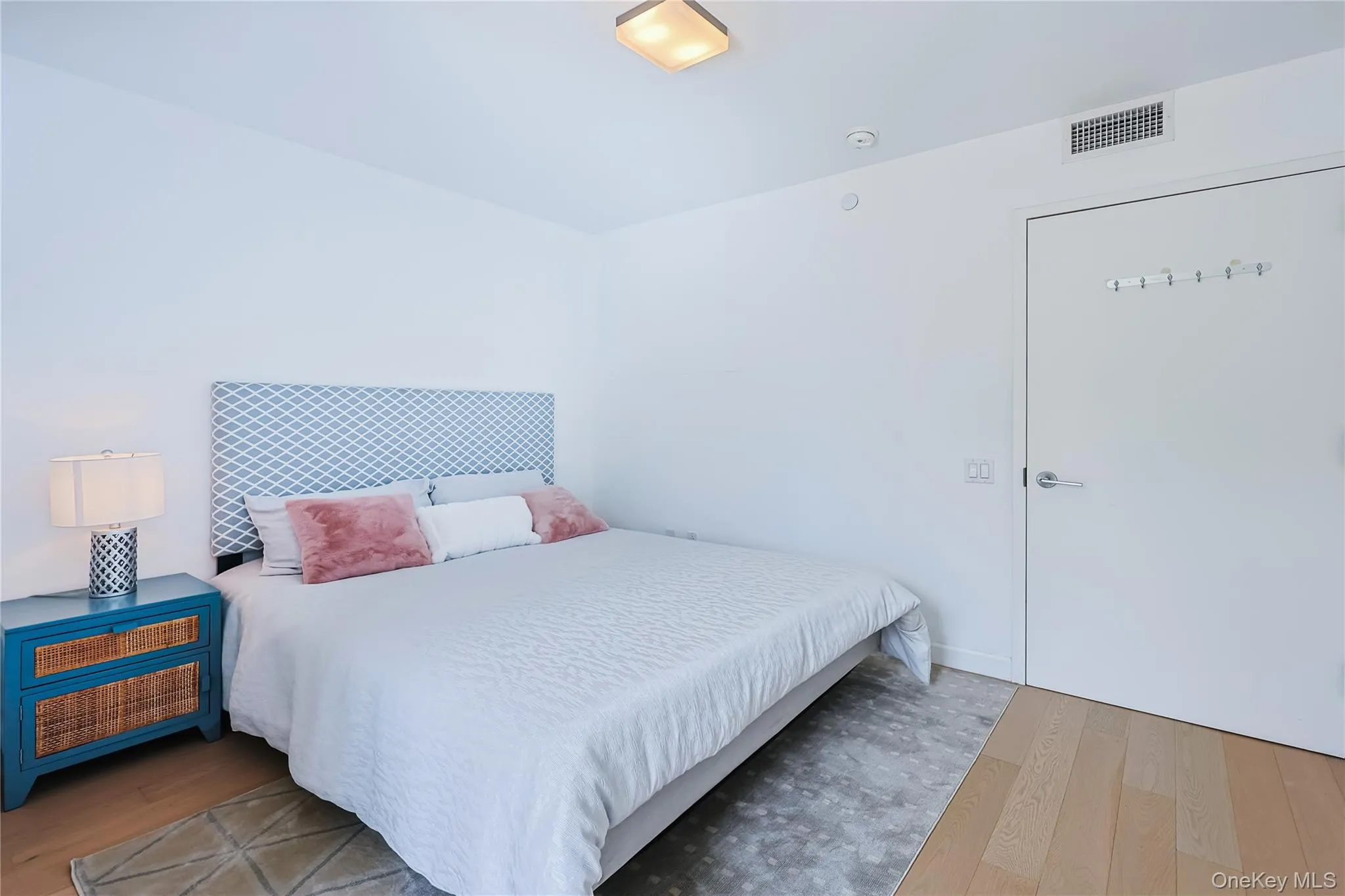13835 39th Avenue, New York, NY, 2 Bedrooms Bedrooms, 4 Rooms Rooms,2 BathroomsBathrooms,Residential,For Rent,39th,0,1009682 13835 39th Avenue, New York, NY, 2 Bedrooms Bedrooms, 4 Rooms Rooms,2 BathroomsBathrooms,Residential,For Rent,39th,0,1009682