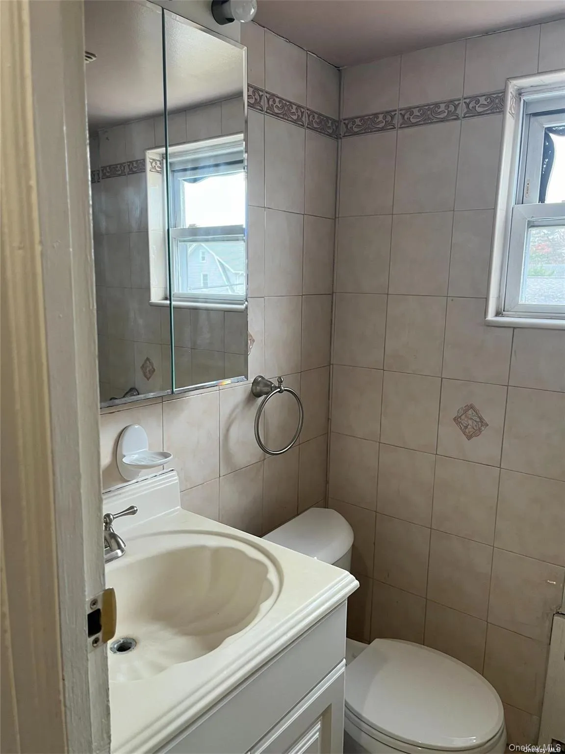 203 Rockaway Parkway, Hempstead, NY, 1 Bedroom Bedrooms, 3 Rooms Rooms,1 BathroomBathrooms,Residential Lease,For Rent,Rockaway,0,1009689 203 Rockaway Parkway, Hempstead, NY, 1 Bedroom Bedrooms, 3 Rooms Rooms,1 BathroomBathrooms,Residential Lease,For Rent,Rockaway,0,1009689