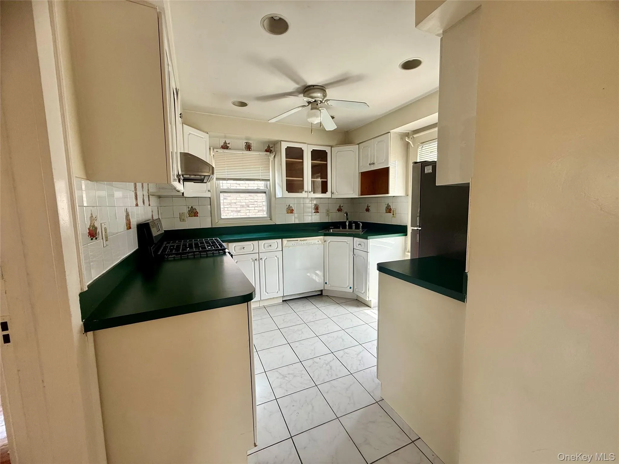 203 Rockaway Parkway, Hempstead, NY, 1 Bedroom Bedrooms, 3 Rooms Rooms,1 BathroomBathrooms,Residential Lease,For Rent,Rockaway,0,1009689 203 Rockaway Parkway, Hempstead, NY, 1 Bedroom Bedrooms, 3 Rooms Rooms,1 BathroomBathrooms,Residential Lease,For Rent,Rockaway,0,1009689
