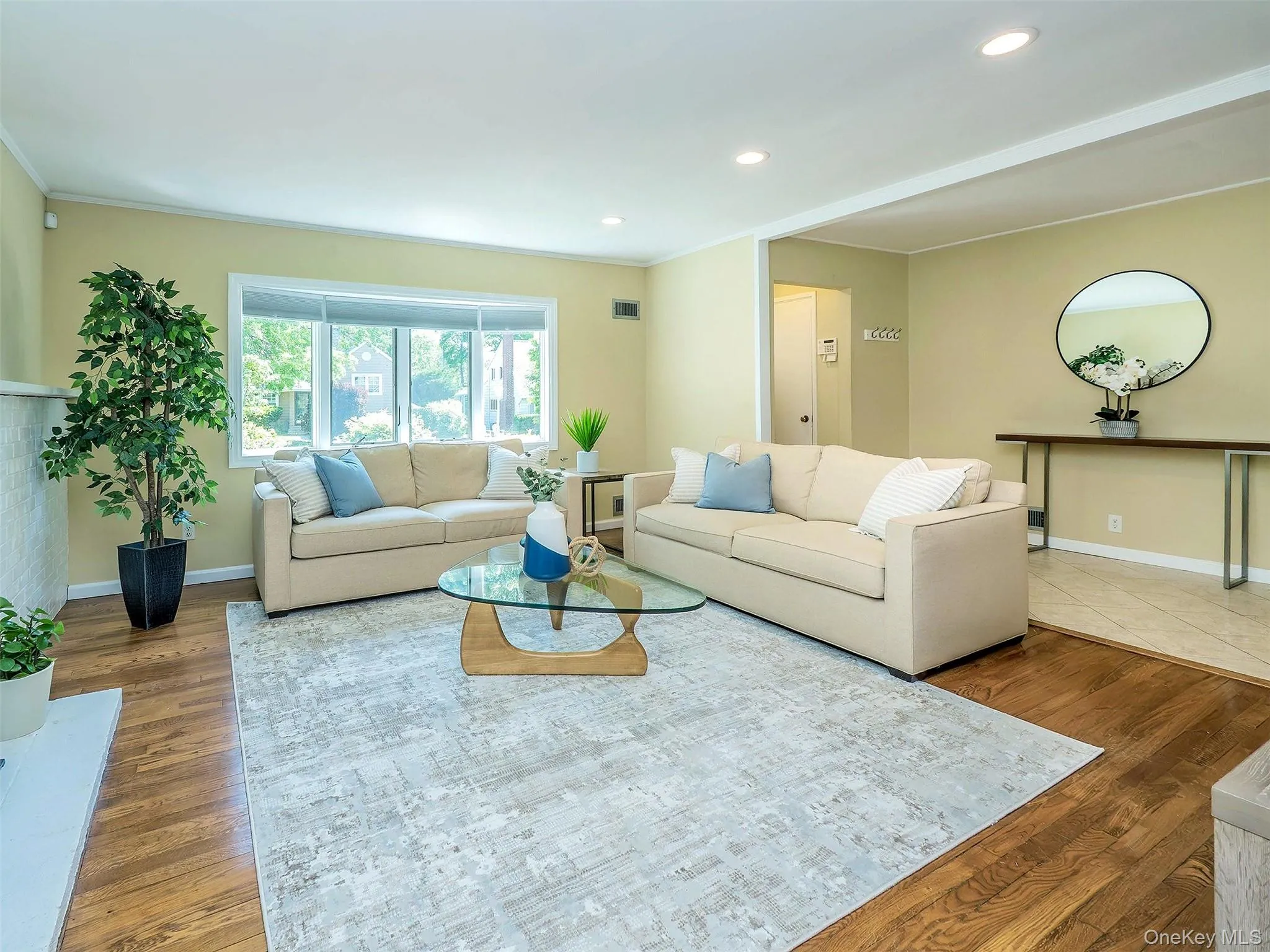 22 Andover Road, North Hempstead, NY, 4 Bedrooms Bedrooms, 7 Rooms Rooms,3 BathroomsBathrooms,Residential,For Rent,Andover,0,1009691 22 Andover Road, North Hempstead, NY, 4 Bedrooms Bedrooms, 7 Rooms Rooms,3 BathroomsBathrooms,Residential,For Rent,Andover,0,1009691