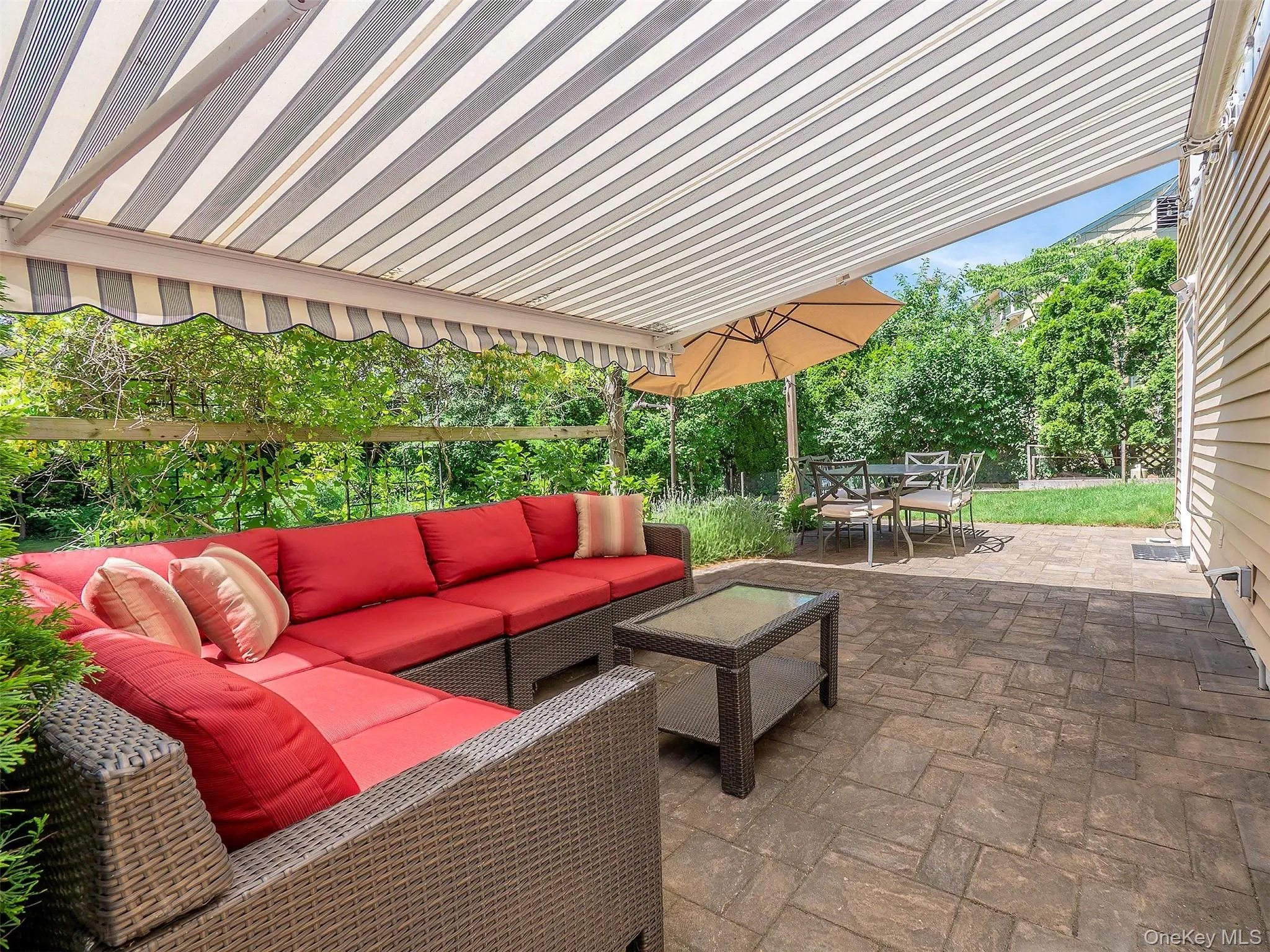 22 Andover Road, North Hempstead, NY, 4 Bedrooms Bedrooms, 7 Rooms Rooms,3 BathroomsBathrooms,Residential,For Rent,Andover,0,1009691 22 Andover Road, North Hempstead, NY, 4 Bedrooms Bedrooms, 7 Rooms Rooms,3 BathroomsBathrooms,Residential,For Rent,Andover,0,1009691