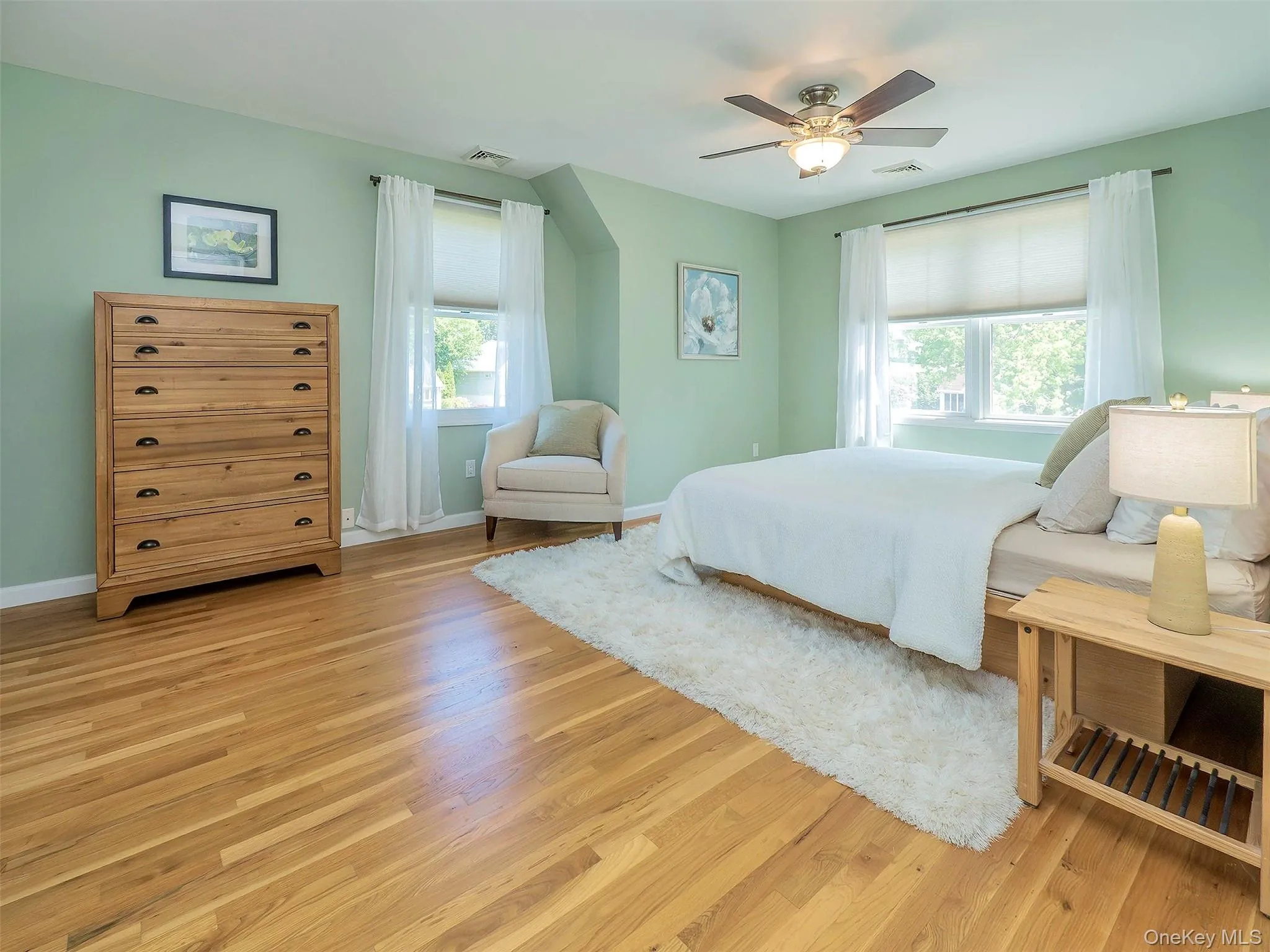 22 Andover Road, North Hempstead, NY, 4 Bedrooms Bedrooms, 7 Rooms Rooms,3 BathroomsBathrooms,Residential,For Rent,Andover,0,1009691 22 Andover Road, North Hempstead, NY, 4 Bedrooms Bedrooms, 7 Rooms Rooms,3 BathroomsBathrooms,Residential,For Rent,Andover,0,1009691