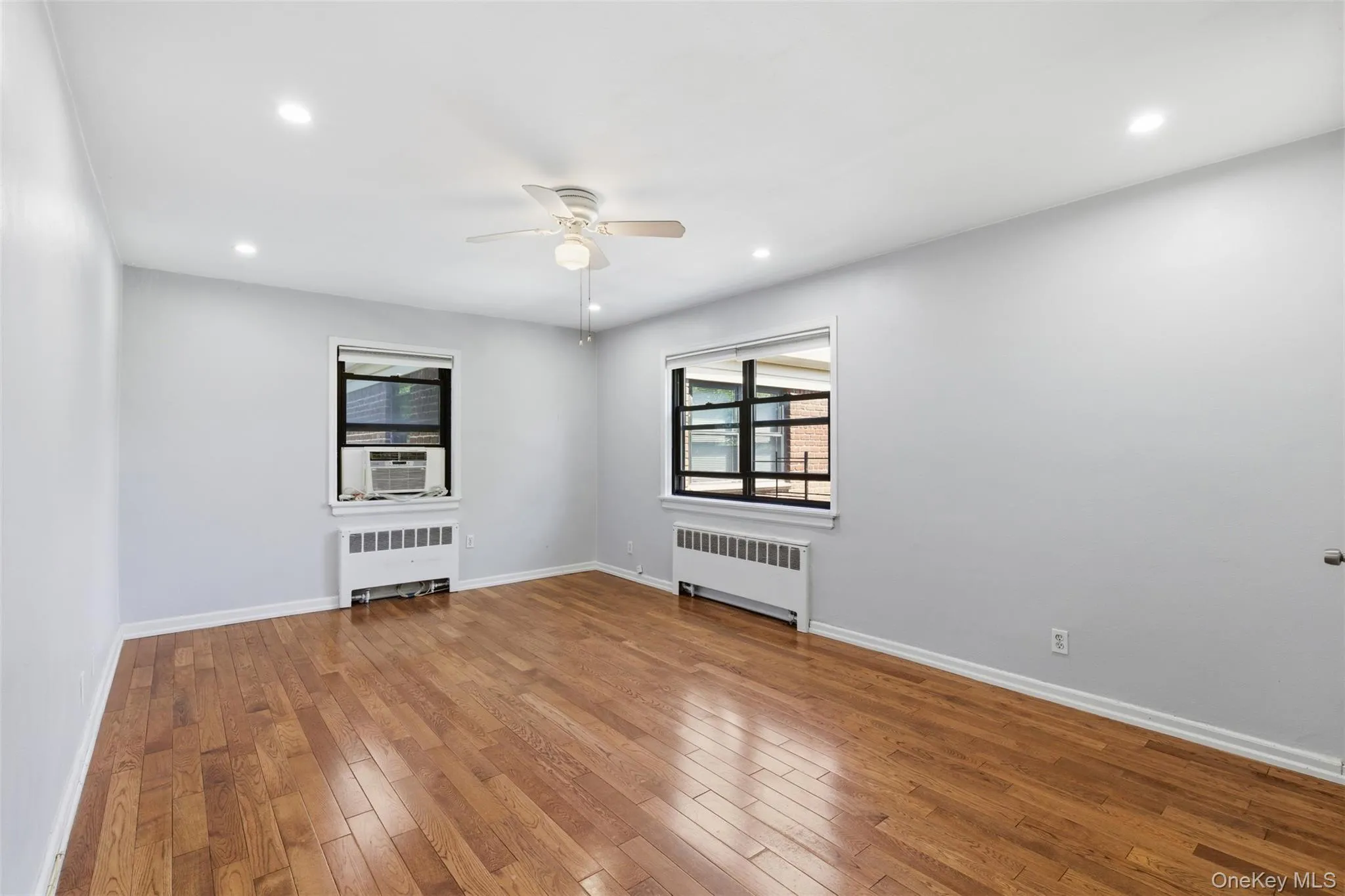 220-17 75th Avenue, New York, NY, 2 Bedrooms Bedrooms, 4 Rooms Rooms,1 BathroomBathrooms,Residential,For Rent,75th,0,1009695 220-17 75th Avenue, New York, NY, 2 Bedrooms Bedrooms, 4 Rooms Rooms,1 BathroomBathrooms,Residential,For Rent,75th,0,1009695