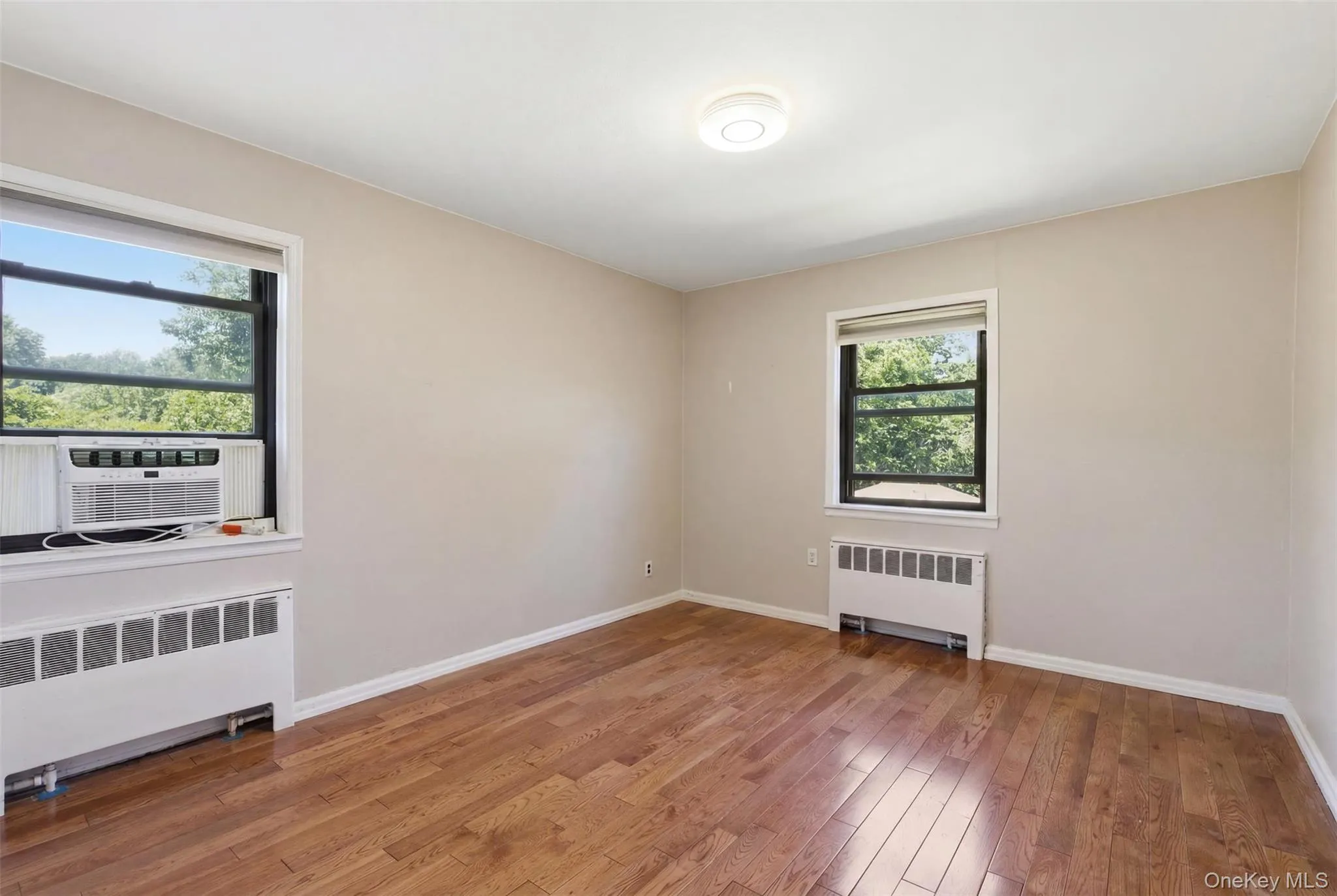 220-17 75th Avenue, New York, NY, 2 Bedrooms Bedrooms, 4 Rooms Rooms,1 BathroomBathrooms,Residential,For Rent,75th,0,1009695 220-17 75th Avenue, New York, NY, 2 Bedrooms Bedrooms, 4 Rooms Rooms,1 BathroomBathrooms,Residential,For Rent,75th,0,1009695