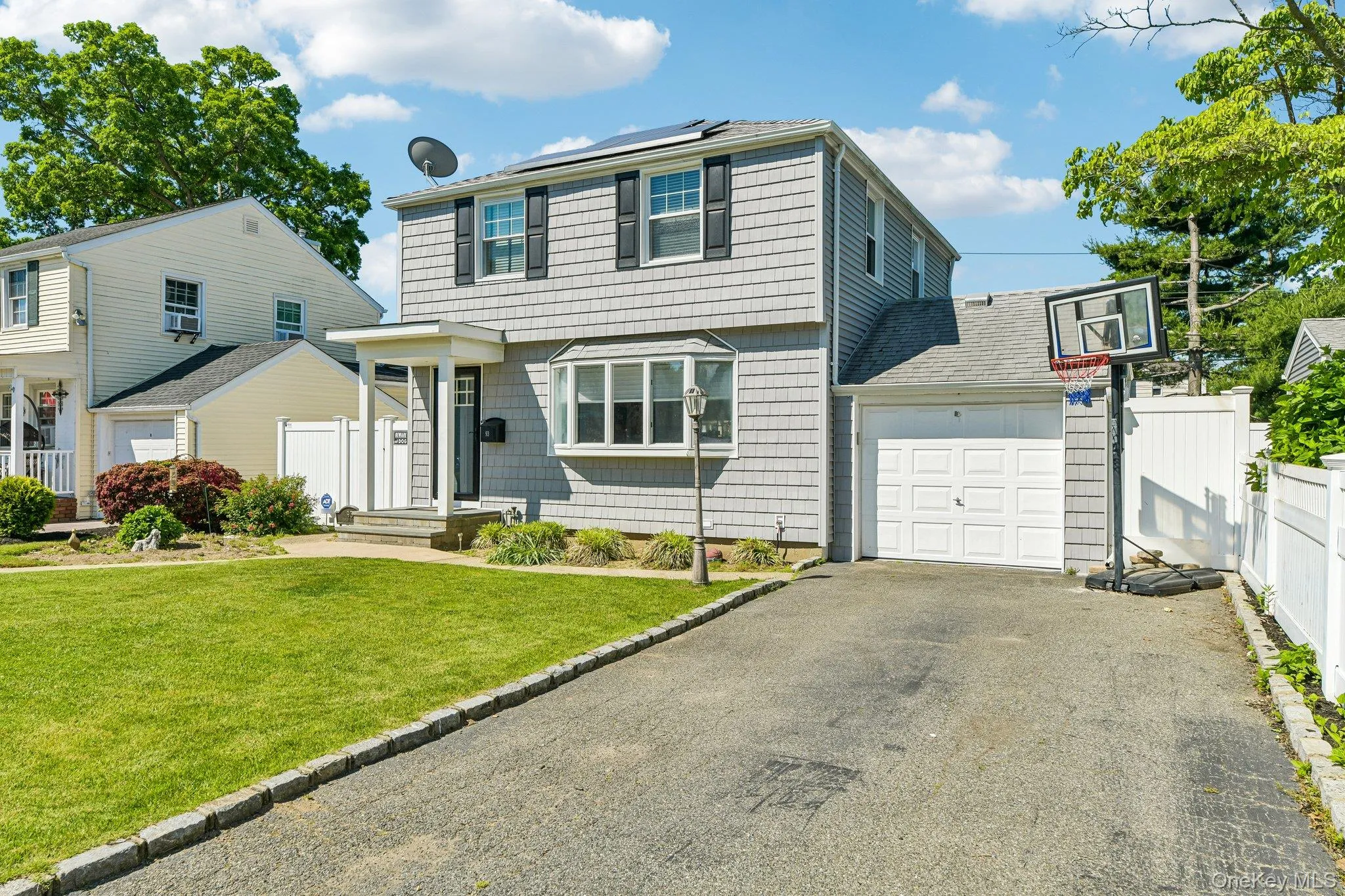 93 Crest Road, Hempstead, NY, 3 Bedrooms Bedrooms, 7 Rooms Rooms,1 BathroomBathrooms,Residential,For Rent,Crest,0,1009699 93 Crest Road, Hempstead, NY, 3 Bedrooms Bedrooms, 7 Rooms Rooms,1 BathroomBathrooms,Residential,For Rent,Crest,0,1009699