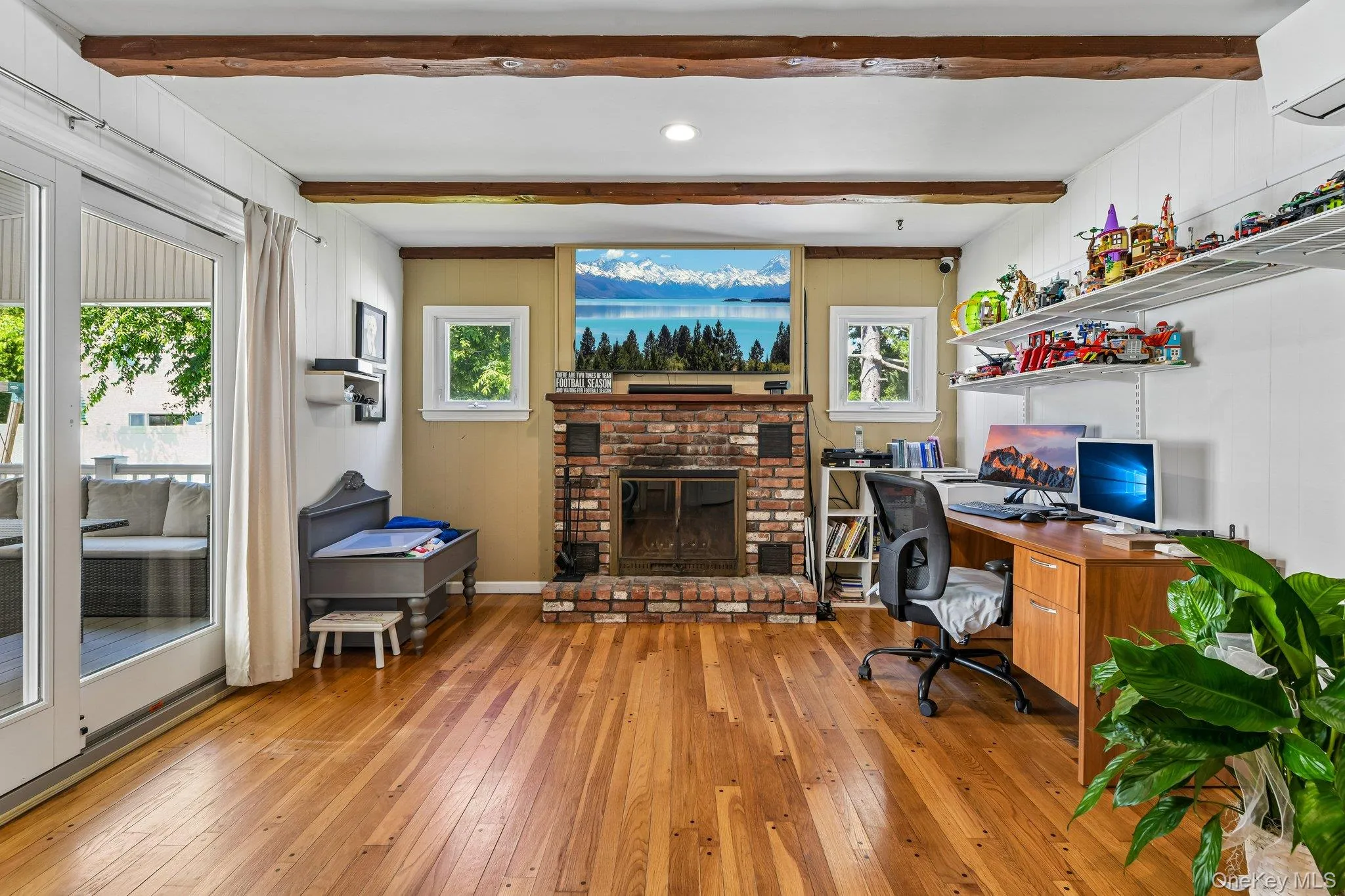 93 Crest Road, Hempstead, NY, 3 Bedrooms Bedrooms, 7 Rooms Rooms,1 BathroomBathrooms,Residential,For Rent,Crest,0,1009699 93 Crest Road, Hempstead, NY, 3 Bedrooms Bedrooms, 7 Rooms Rooms,1 BathroomBathrooms,Residential,For Rent,Crest,0,1009699