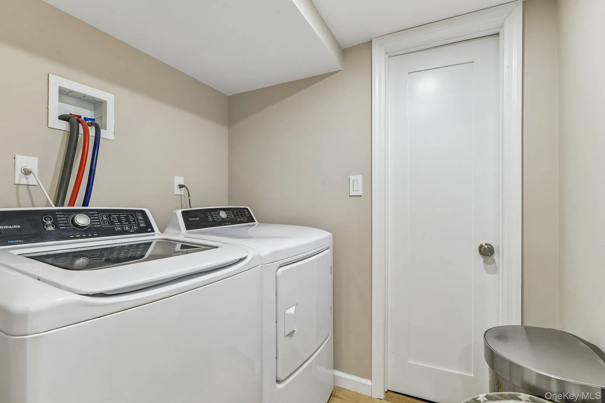 93 Crest Road, Hempstead, NY, 3 Bedrooms Bedrooms, 7 Rooms Rooms,1 BathroomBathrooms,Residential,For Rent,Crest,0,1009699 93 Crest Road, Hempstead, NY, 3 Bedrooms Bedrooms, 7 Rooms Rooms,1 BathroomBathrooms,Residential,For Rent,Crest,0,1009699