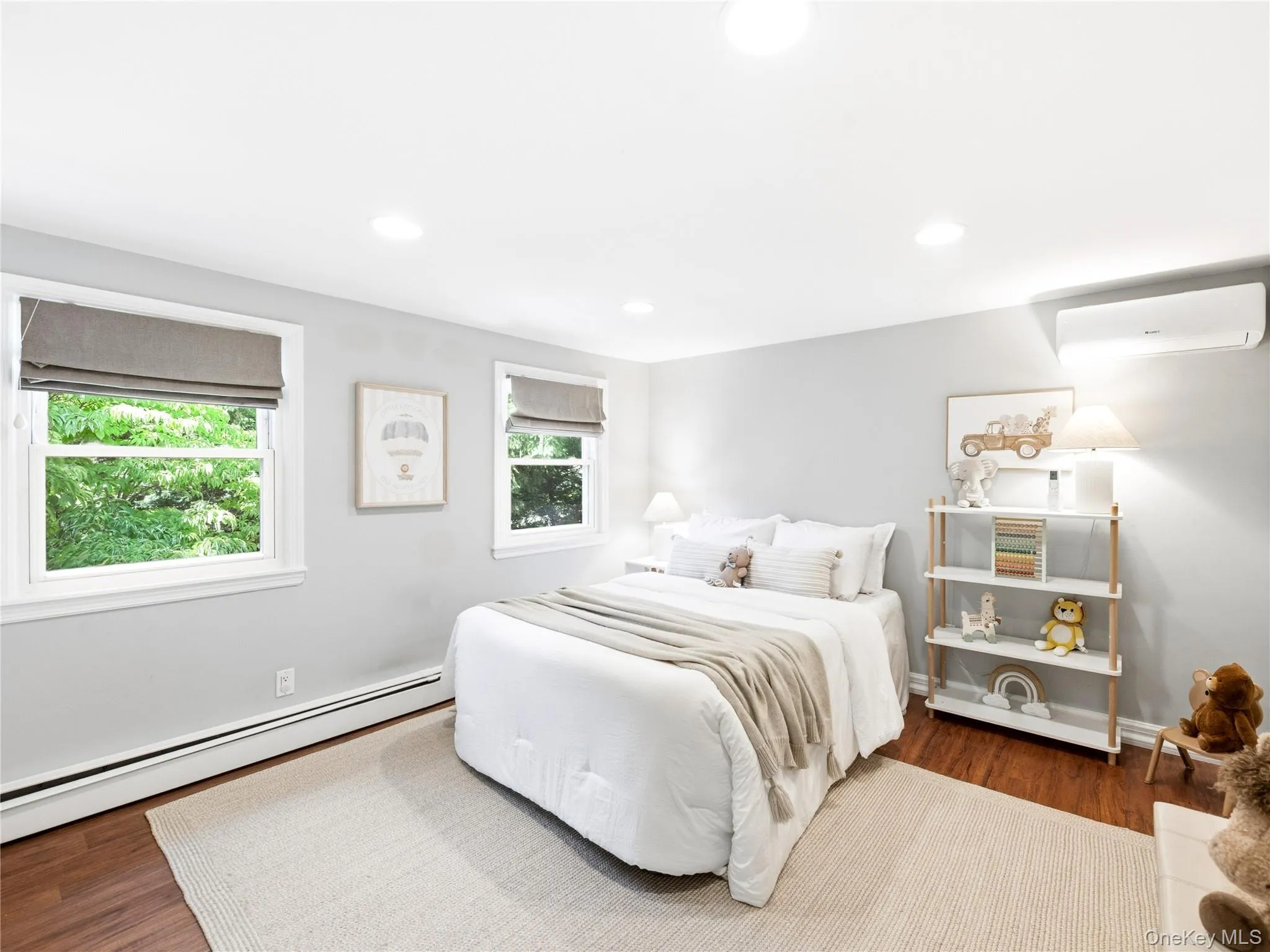 19 Radcliff Avenue, North Hempstead, NY, 4 Bedrooms Bedrooms, 6 Rooms Rooms,2 BathroomsBathrooms,Residential,For Rent,Radcliff,0,1009700 19 Radcliff Avenue, North Hempstead, NY, 4 Bedrooms Bedrooms, 6 Rooms Rooms,2 BathroomsBathrooms,Residential,For Rent,Radcliff,0,1009700