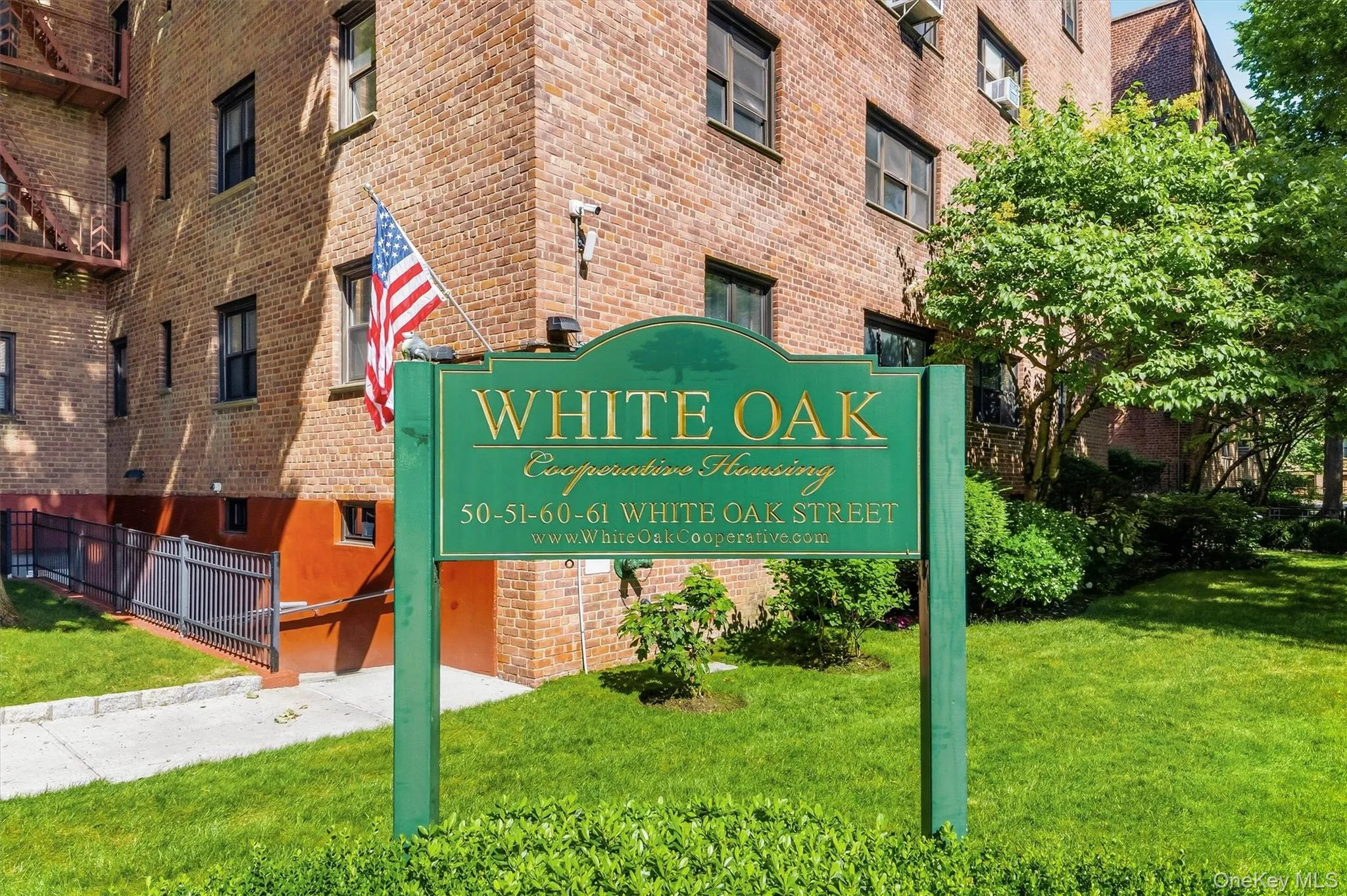 60 White Oak Street, New Rochelle, NY, 2 Bedrooms Bedrooms, 5 Rooms Rooms,1 BathroomBathrooms,Residential,For Rent,White Oak,0,1009701 60 White Oak Street, New Rochelle, NY, 2 Bedrooms Bedrooms, 5 Rooms Rooms,1 BathroomBathrooms,Residential,For Rent,White Oak,0,1009701
