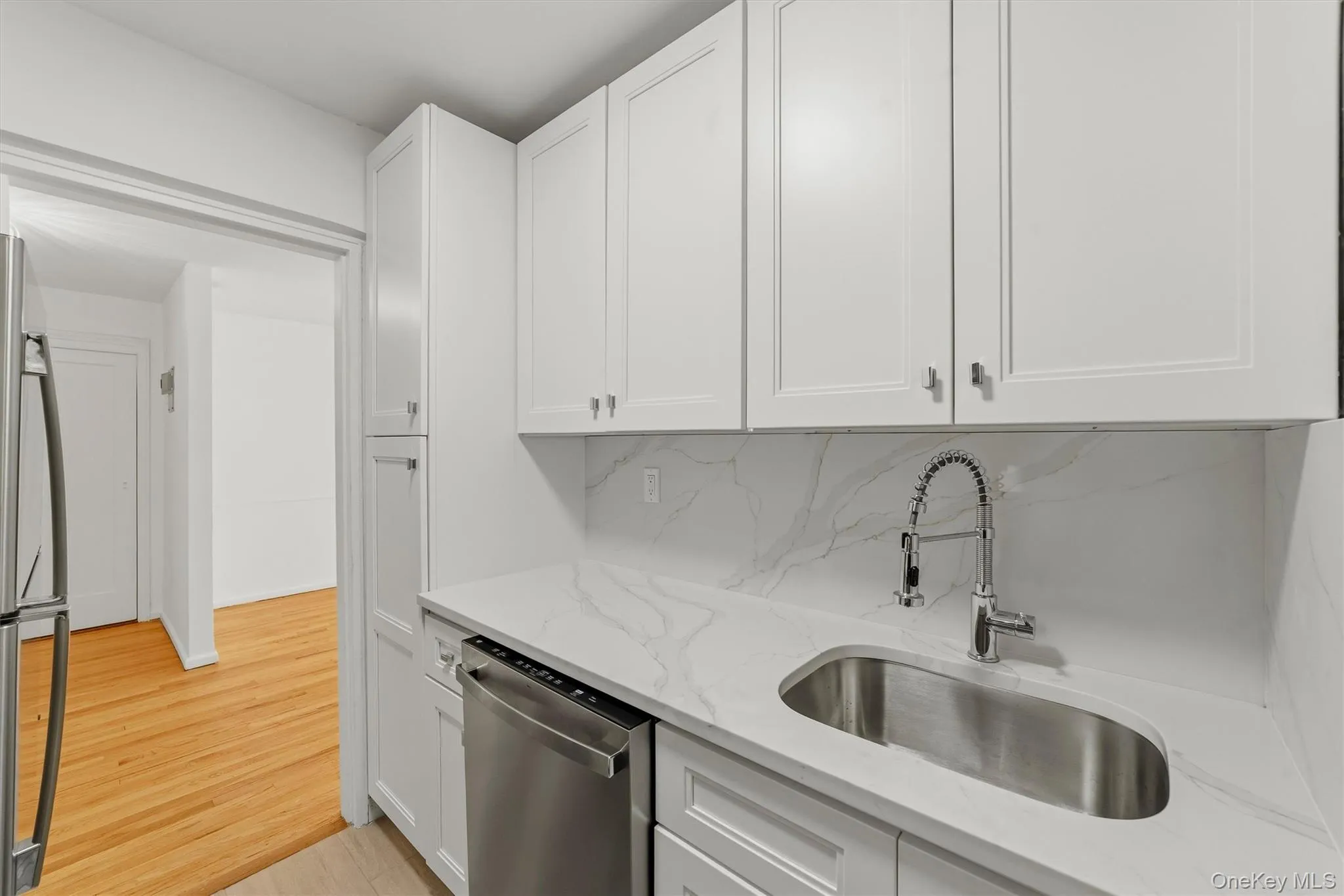 60 White Oak Street, New Rochelle, NY, 2 Bedrooms Bedrooms, 5 Rooms Rooms,1 BathroomBathrooms,Residential,For Rent,White Oak,0,1009701 60 White Oak Street, New Rochelle, NY, 2 Bedrooms Bedrooms, 5 Rooms Rooms,1 BathroomBathrooms,Residential,For Rent,White Oak,0,1009701