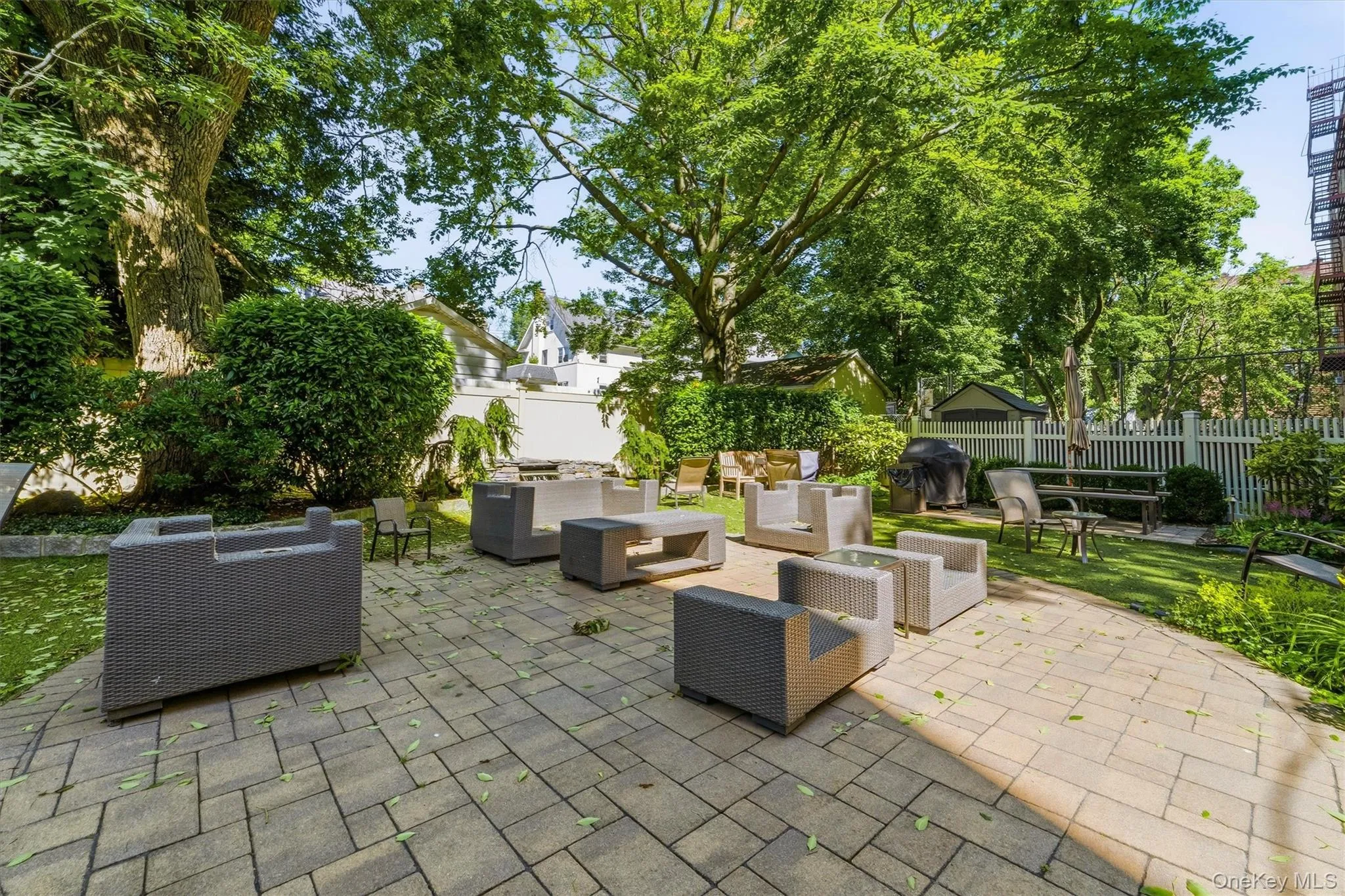 60 White Oak Street, New Rochelle, NY, 2 Bedrooms Bedrooms, 5 Rooms Rooms,1 BathroomBathrooms,Residential,For Rent,White Oak,0,1009701 60 White Oak Street, New Rochelle, NY, 2 Bedrooms Bedrooms, 5 Rooms Rooms,1 BathroomBathrooms,Residential,For Rent,White Oak,0,1009701