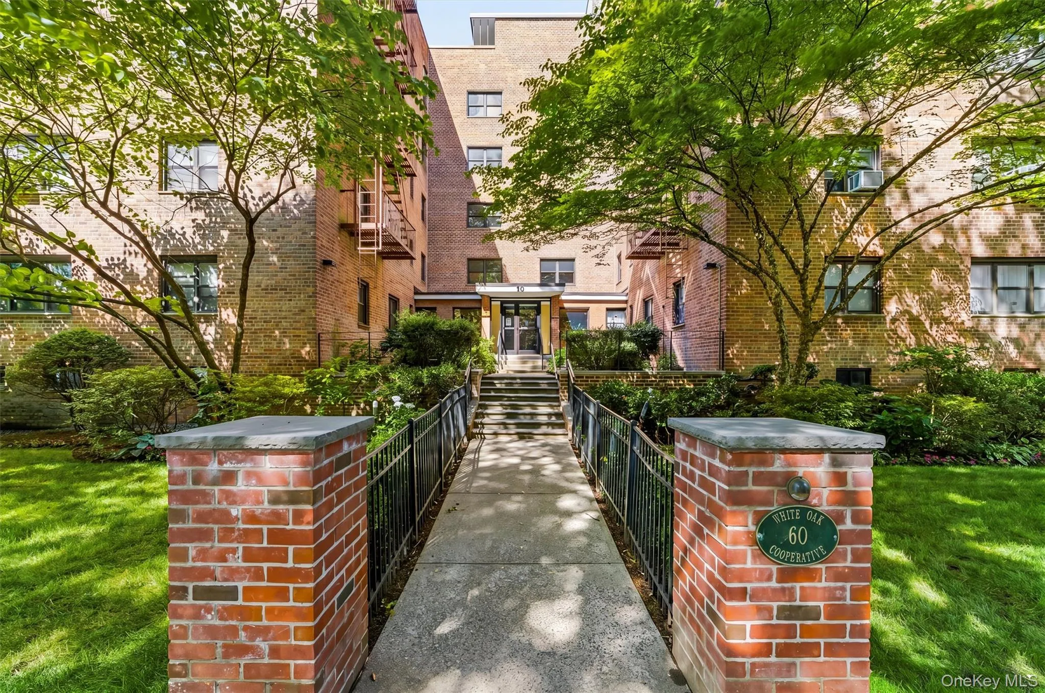 60 White Oak Street, New Rochelle, NY, 2 Bedrooms Bedrooms, 5 Rooms Rooms,1 BathroomBathrooms,Residential,For Rent,White Oak,0,1009701 60 White Oak Street, New Rochelle, NY, 2 Bedrooms Bedrooms, 5 Rooms Rooms,1 BathroomBathrooms,Residential,For Rent,White Oak,0,1009701