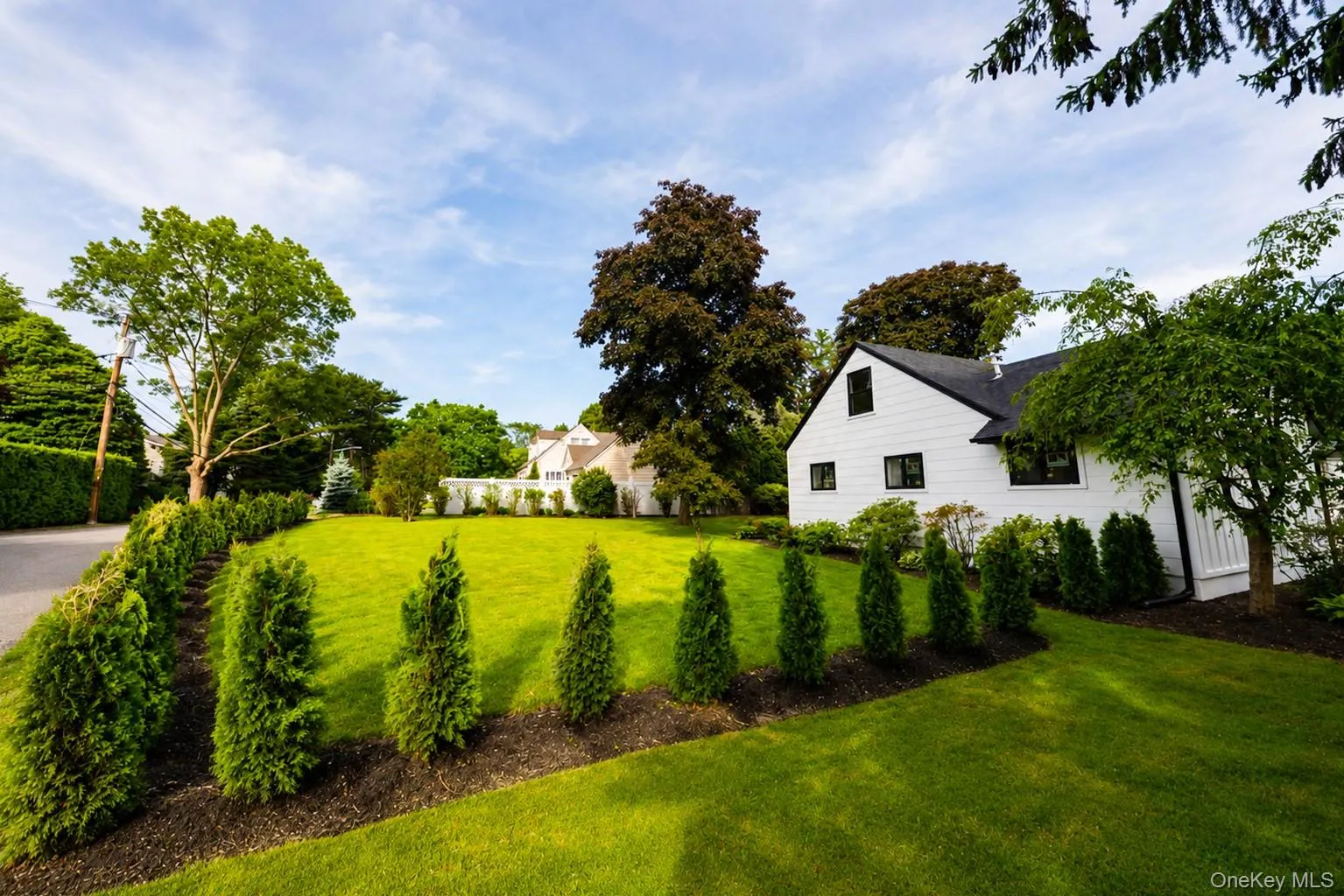1 Glades Way, Huntington, NY, 3 Bedrooms Bedrooms, 6 Rooms Rooms,2 BathroomsBathrooms,Residential,For Rent,Glades,0,1009703 1 Glades Way, Huntington, NY, 3 Bedrooms Bedrooms, 6 Rooms Rooms,2 BathroomsBathrooms,Residential,For Rent,Glades,0,1009703