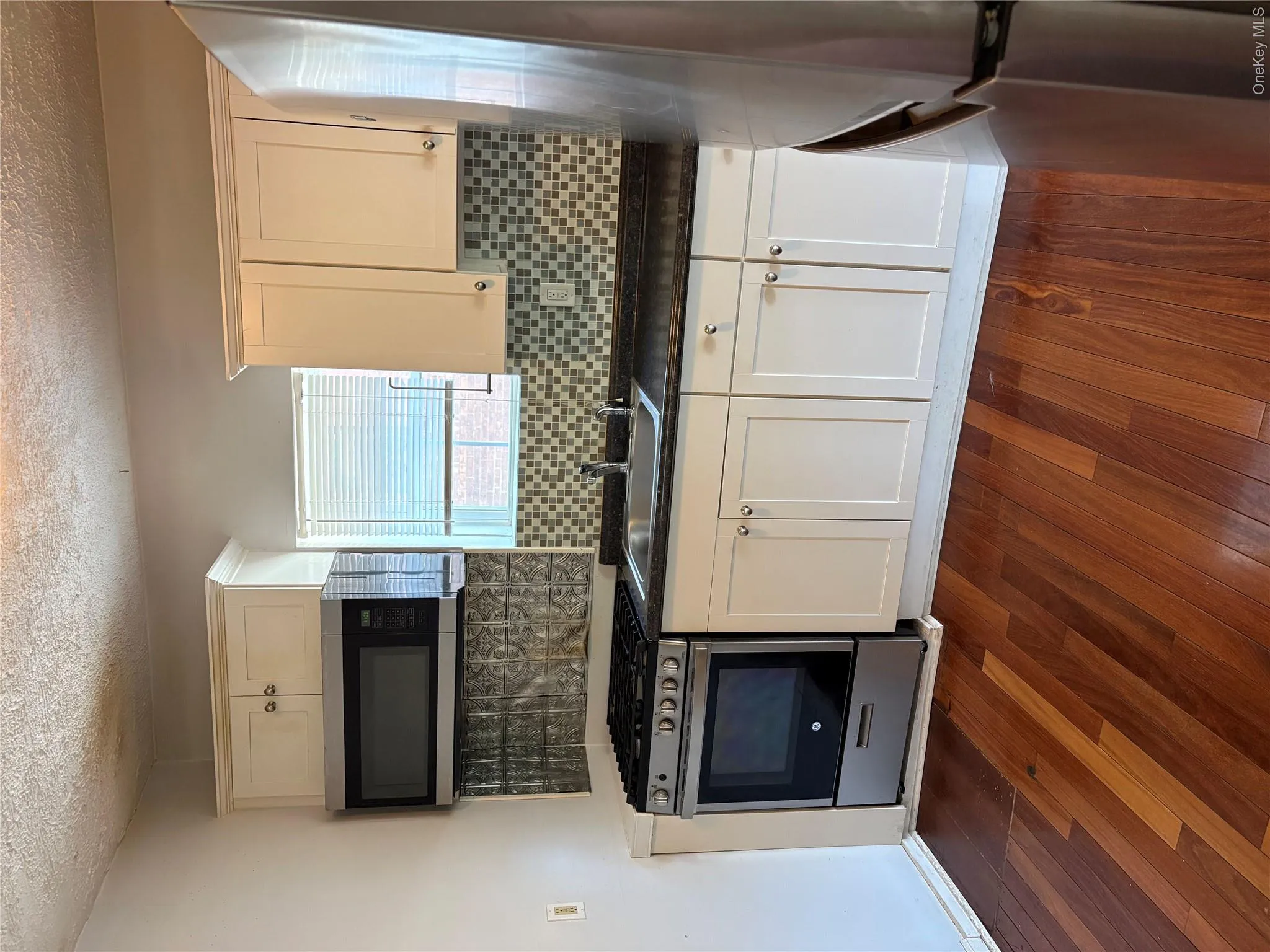 500 Main St, Beacon, NY, 3 Bedrooms Bedrooms, 5 Rooms Rooms,1 BathroomBathrooms,Residential Lease,For Rent,St,0,1009707 500 Main St, Beacon, NY, 3 Bedrooms Bedrooms, 5 Rooms Rooms,1 BathroomBathrooms,Residential Lease,For Rent,St,0,1009707