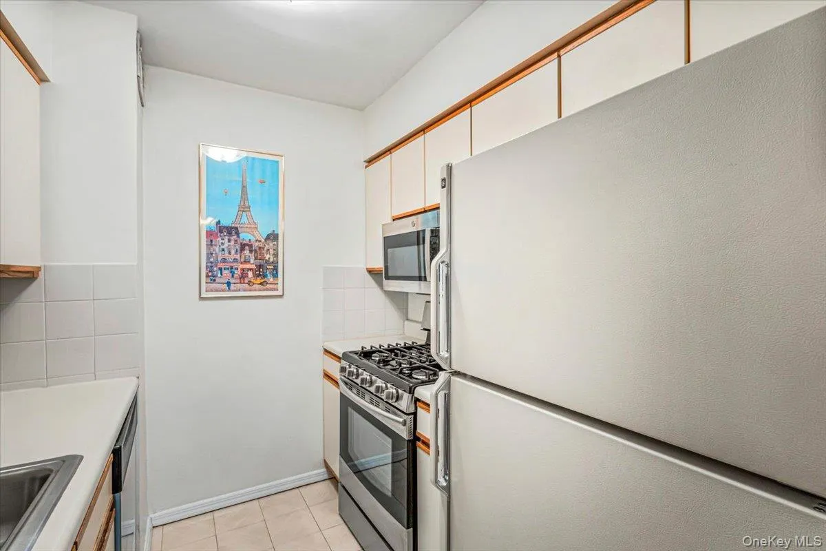 220-55 46th Avenue, New York, NY, 1 Bedroom Bedrooms, 4 Rooms Rooms,1 BathroomBathrooms,Residential,For Rent,46th,0,1009713 220-55 46th Avenue, New York, NY, 1 Bedroom Bedrooms, 4 Rooms Rooms,1 BathroomBathrooms,Residential,For Rent,46th,0,1009713