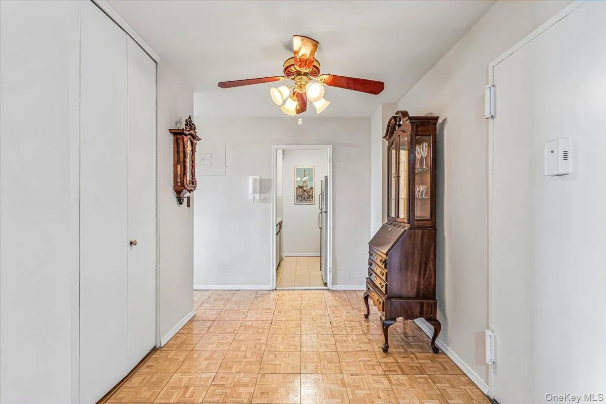220-55 46th Avenue, New York, NY, 1 Bedroom Bedrooms, 4 Rooms Rooms,1 BathroomBathrooms,Residential,For Rent,46th,0,1009713 220-55 46th Avenue, New York, NY, 1 Bedroom Bedrooms, 4 Rooms Rooms,1 BathroomBathrooms,Residential,For Rent,46th,0,1009713