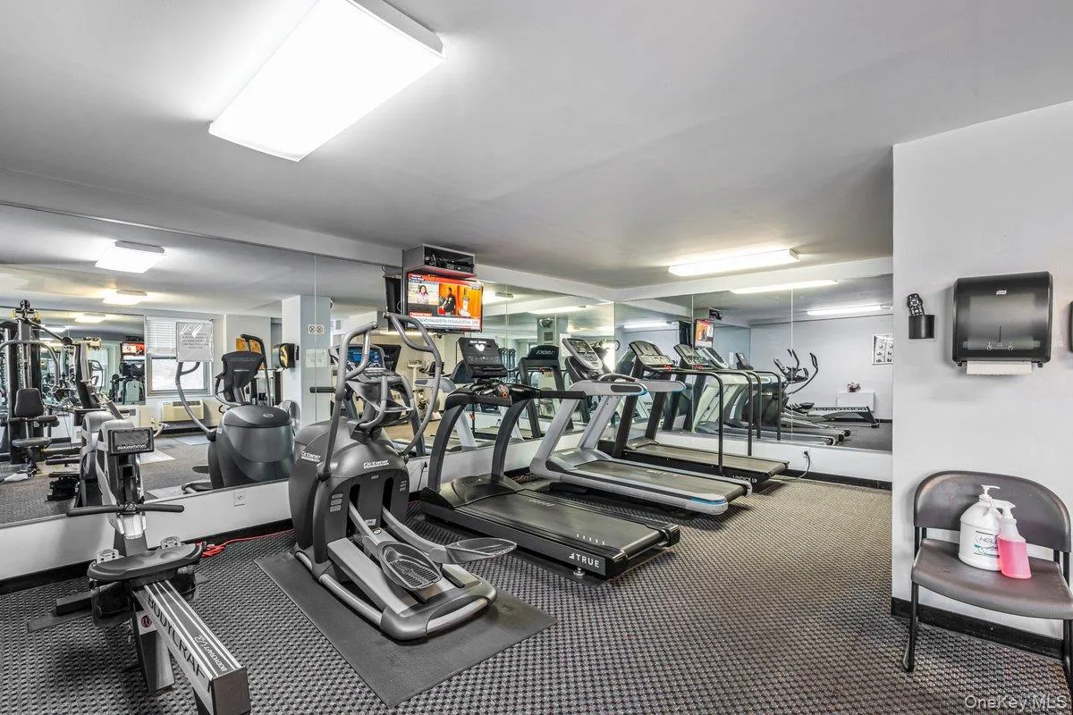 220-55 46th Avenue, New York, NY, 1 Bedroom Bedrooms, 4 Rooms Rooms,1 BathroomBathrooms,Residential,For Rent,46th,0,1009713 220-55 46th Avenue, New York, NY, 1 Bedroom Bedrooms, 4 Rooms Rooms,1 BathroomBathrooms,Residential,For Rent,46th,0,1009713