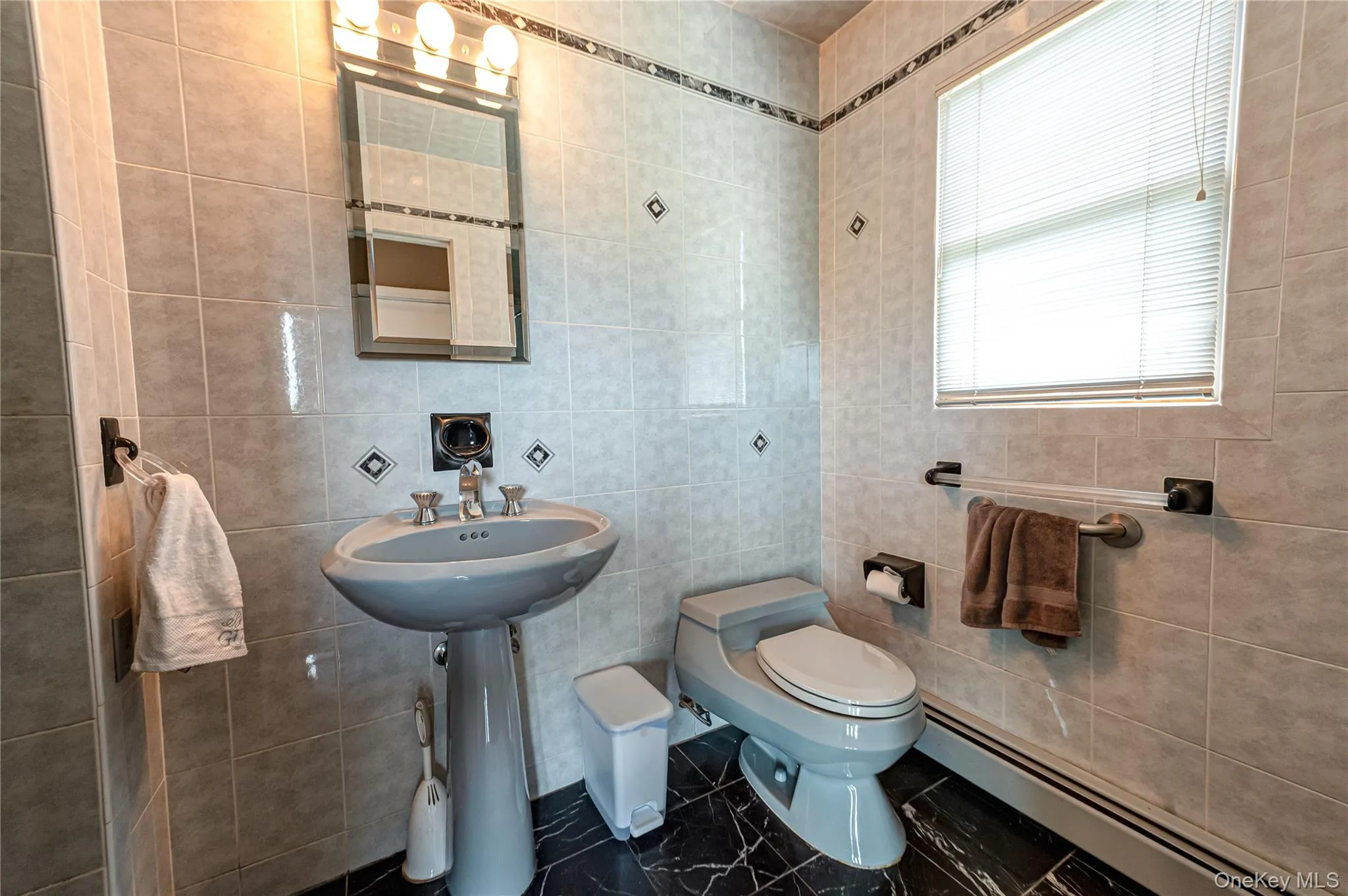 164 Islip Road, Islip, NY, 4 Bedrooms Bedrooms, 8 Rooms Rooms,3 BathroomsBathrooms,Residential,For Rent,Islip,0,1009715 164 Islip Road, Islip, NY, 4 Bedrooms Bedrooms, 8 Rooms Rooms,3 BathroomsBathrooms,Residential,For Rent,Islip,0,1009715