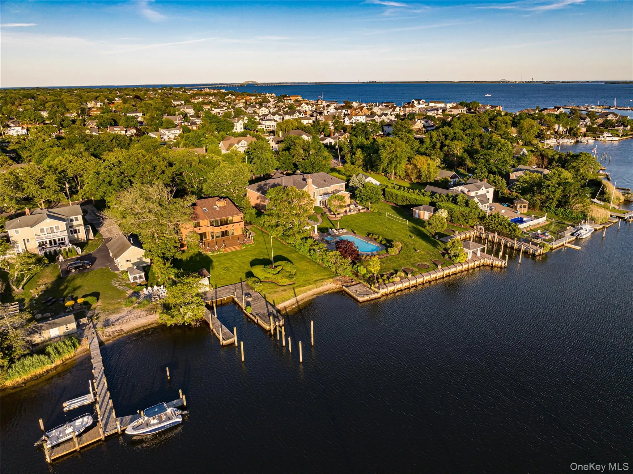 164 Islip Road, Islip, NY, 4 Bedrooms Bedrooms, 8 Rooms Rooms,3 BathroomsBathrooms,Residential,For Rent,Islip,0,1009715 164 Islip Road, Islip, NY, 4 Bedrooms Bedrooms, 8 Rooms Rooms,3 BathroomsBathrooms,Residential,For Rent,Islip,0,1009715