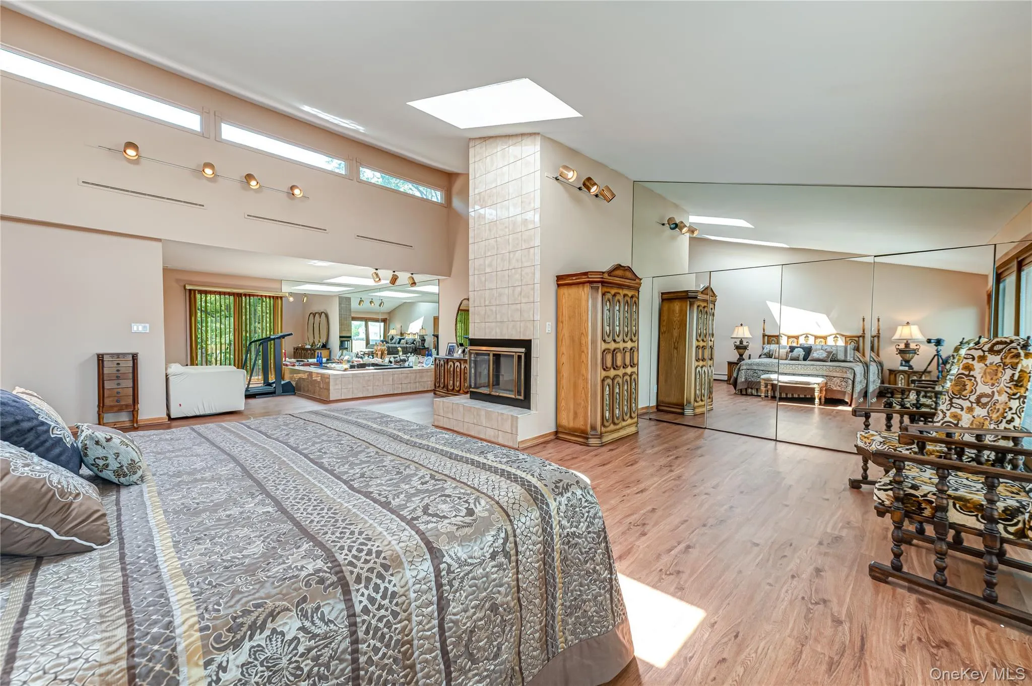164 Islip Road, Islip, NY, 4 Bedrooms Bedrooms, 8 Rooms Rooms,3 BathroomsBathrooms,Residential,For Rent,Islip,0,1009715 164 Islip Road, Islip, NY, 4 Bedrooms Bedrooms, 8 Rooms Rooms,3 BathroomsBathrooms,Residential,For Rent,Islip,0,1009715