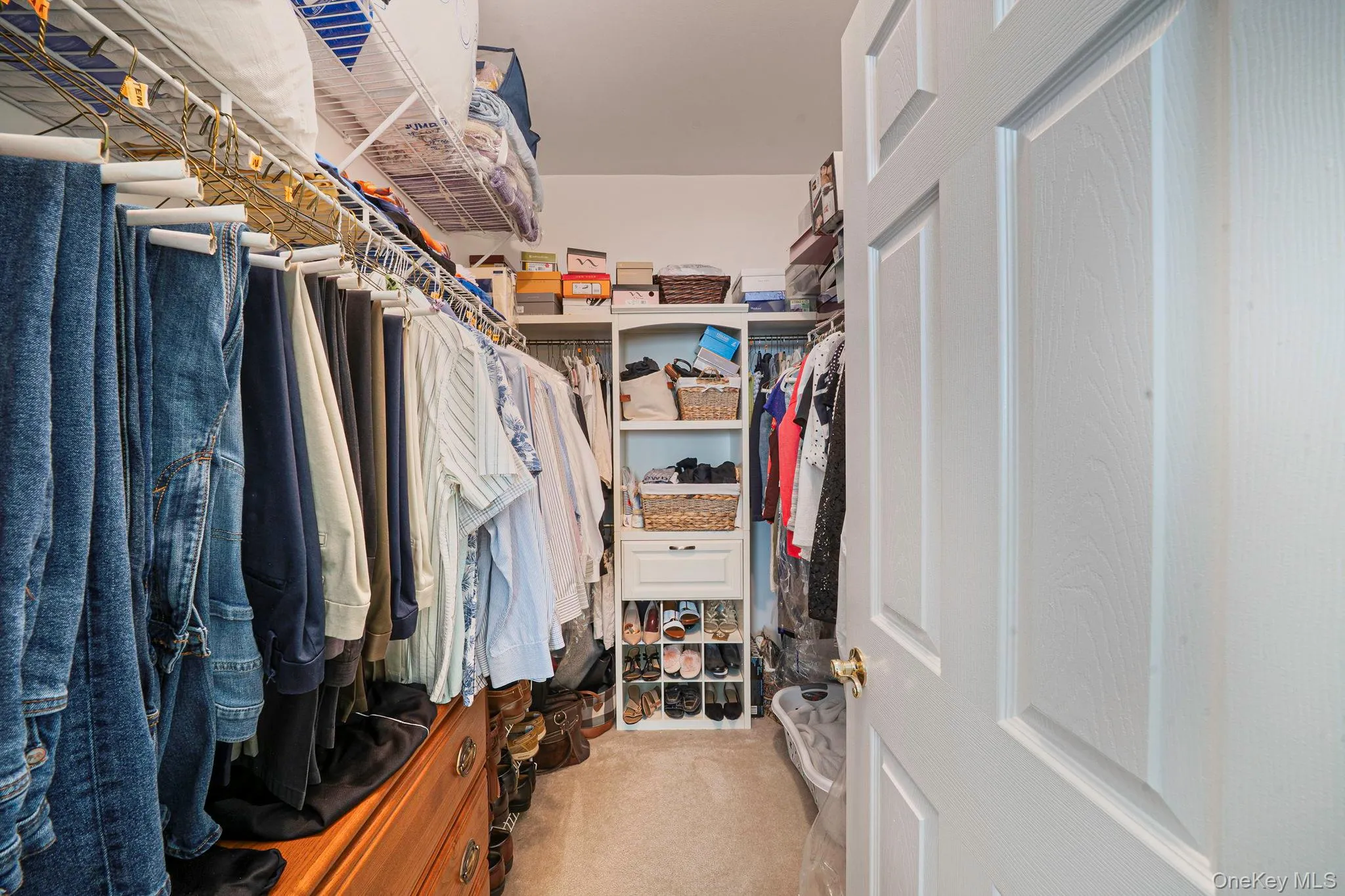 116 Golden Spruce Drive, Riverhead, NY, 3 Bedrooms Bedrooms, 6 Rooms Rooms,3 BathroomsBathrooms,Residential,For Rent,Golden Spruce,0,1009716 116 Golden Spruce Drive, Riverhead, NY, 3 Bedrooms Bedrooms, 6 Rooms Rooms,3 BathroomsBathrooms,Residential,For Rent,Golden Spruce,0,1009716