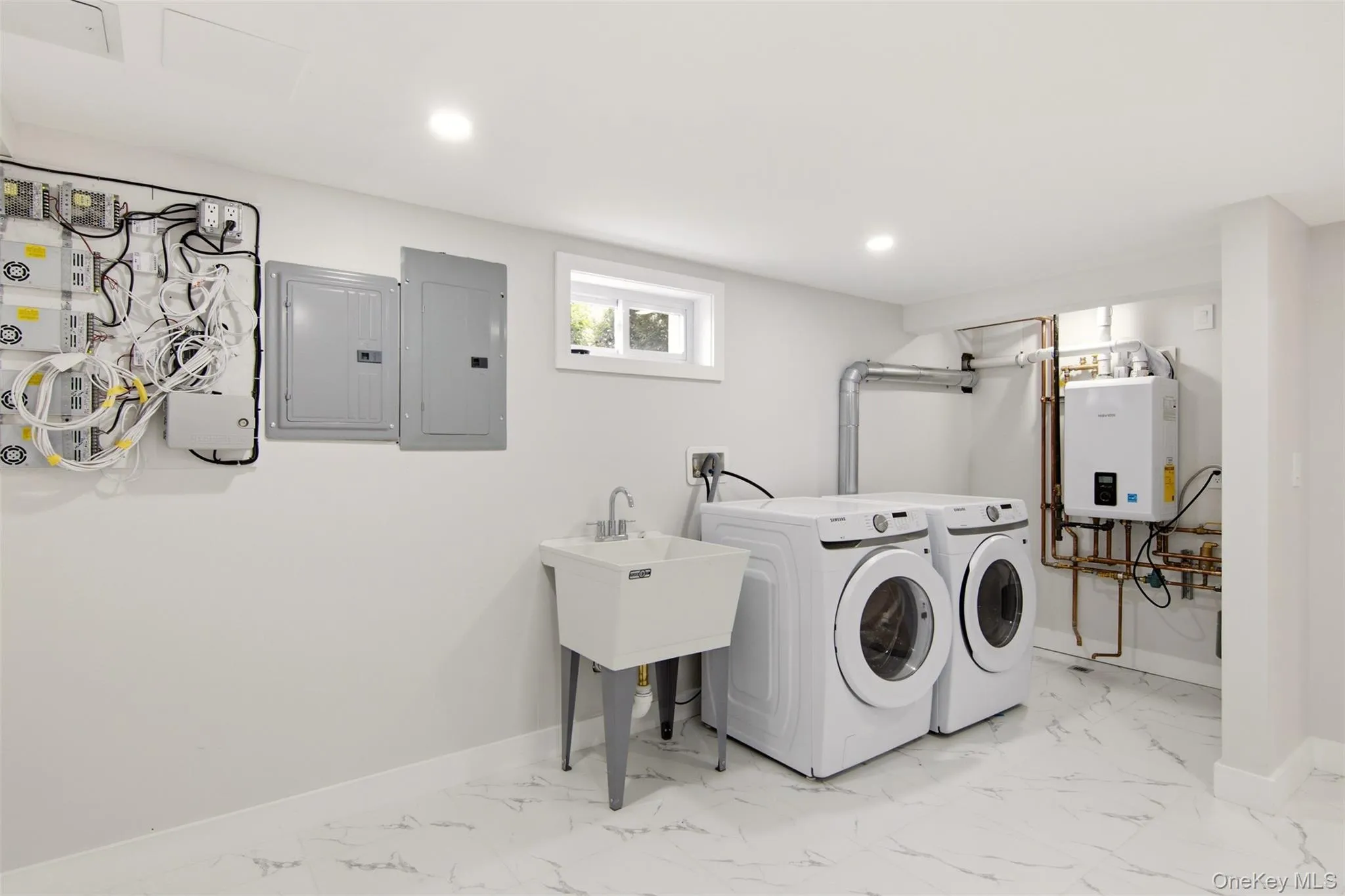 109 Nassau Drive, North Hempstead, NY, 3 Bedrooms Bedrooms, 6 Rooms Rooms,2 BathroomsBathrooms,Residential,For Rent,Nassau,0,1009717 109 Nassau Drive, North Hempstead, NY, 3 Bedrooms Bedrooms, 6 Rooms Rooms,2 BathroomsBathrooms,Residential,For Rent,Nassau,0,1009717