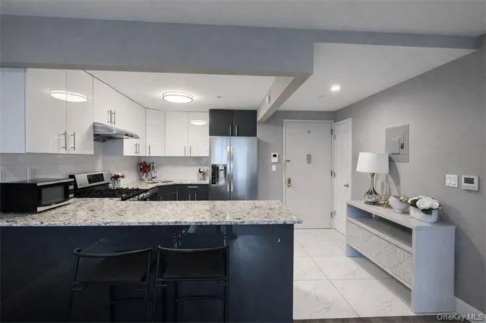4515 82nd Street, New York, NY, 2 Bedrooms Bedrooms, 5 Rooms Rooms,Residential Lease,For Rent,82nd,0,1009719 4515 82nd Street, New York, NY, 2 Bedrooms Bedrooms, 5 Rooms Rooms,Residential Lease,For Rent,82nd,0,1009719