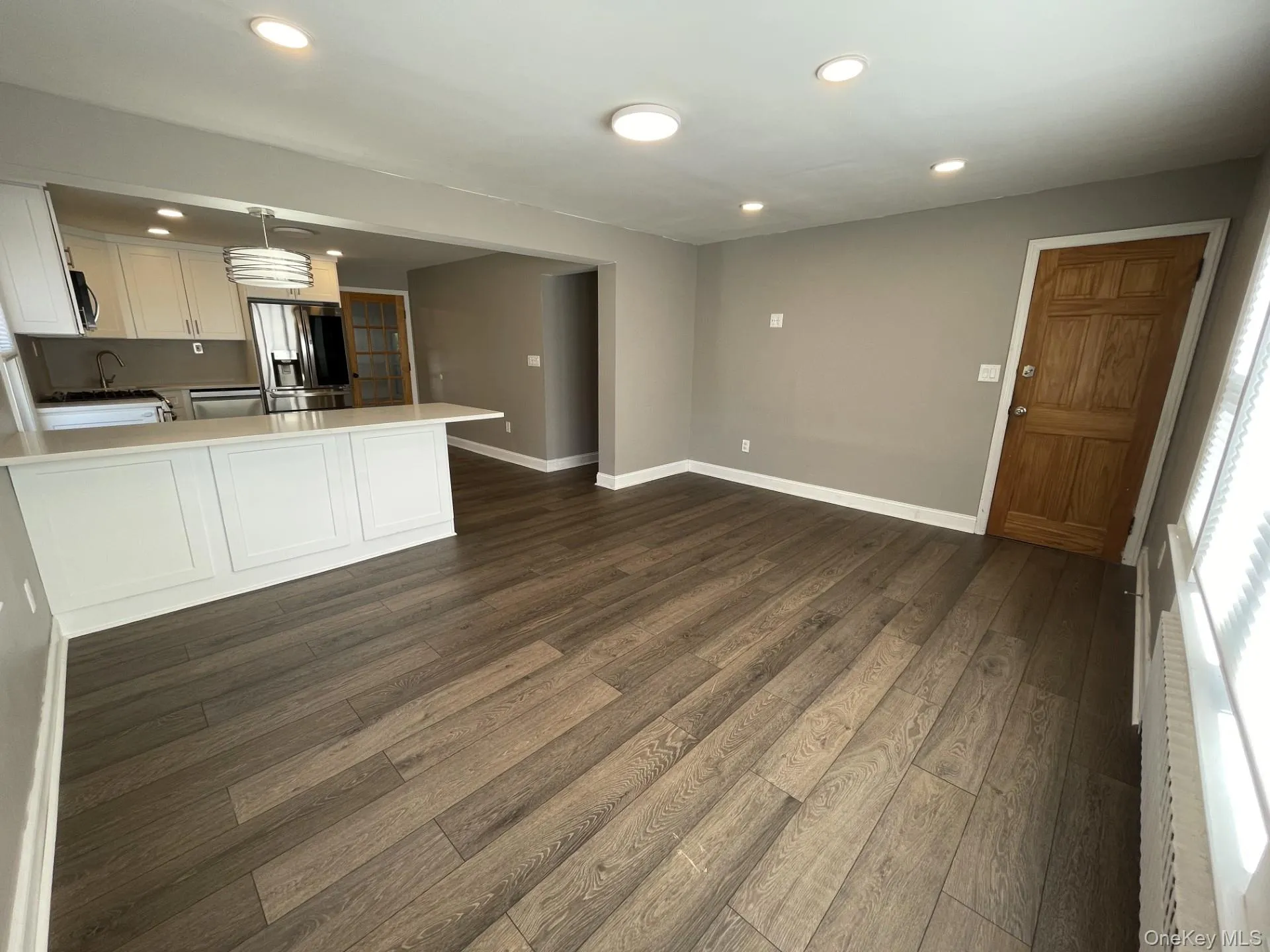 41 Ostend Road, Hempstead, NY, 3 Bedrooms Bedrooms, 6 Rooms Rooms,1 BathroomBathrooms,Residential Lease,For Rent,Ostend,0,1009725 41 Ostend Road, Hempstead, NY, 3 Bedrooms Bedrooms, 6 Rooms Rooms,1 BathroomBathrooms,Residential Lease,For Rent,Ostend,0,1009725