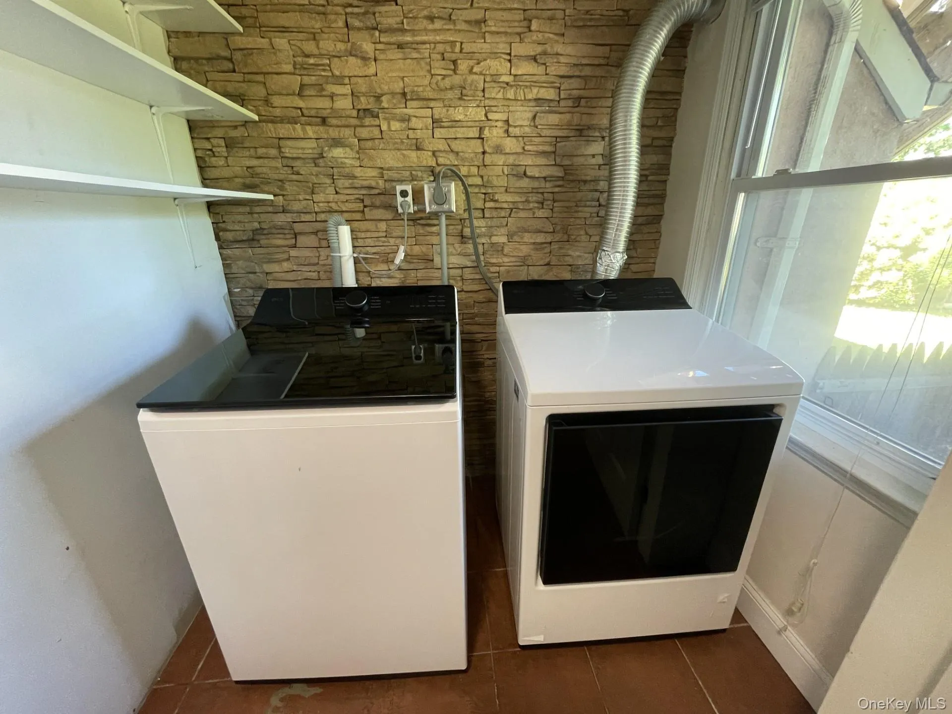 41 Ostend Road, Hempstead, NY, 3 Bedrooms Bedrooms, 6 Rooms Rooms,1 BathroomBathrooms,Residential Lease,For Rent,Ostend,0,1009725 41 Ostend Road, Hempstead, NY, 3 Bedrooms Bedrooms, 6 Rooms Rooms,1 BathroomBathrooms,Residential Lease,For Rent,Ostend,0,1009725