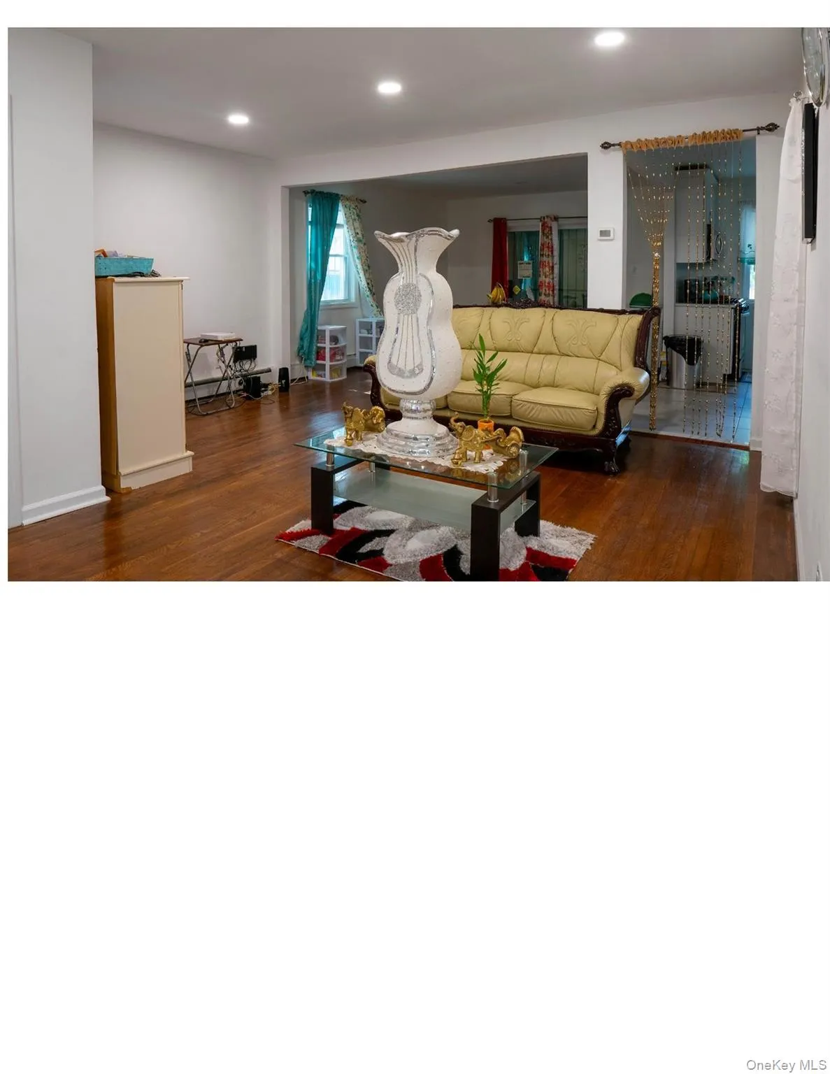 20608 116th Avenue, New York, NY, 3 Bedrooms Bedrooms, 5 Rooms Rooms,1 BathroomBathrooms,Residential,For Rent,116th,0,1009726 20608 116th Avenue, New York, NY, 3 Bedrooms Bedrooms, 5 Rooms Rooms,1 BathroomBathrooms,Residential,For Rent,116th,0,1009726