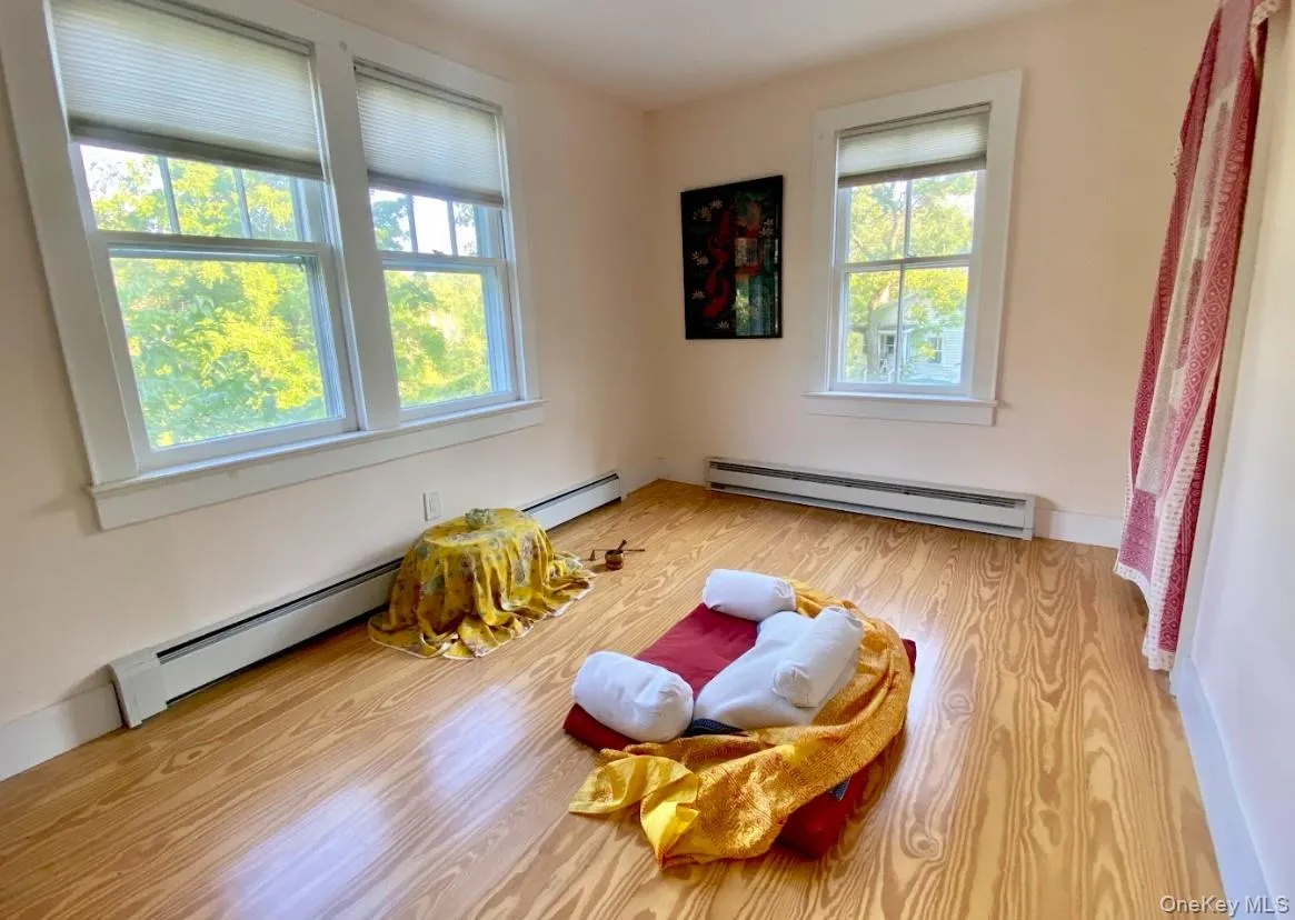 434 Joys Lane, Hurley, NY, 4 Bedrooms Bedrooms, 8 Rooms Rooms,2 BathroomsBathrooms,Residential,For Rent,Joys,0,1009729 434 Joys Lane, Hurley, NY, 4 Bedrooms Bedrooms, 8 Rooms Rooms,2 BathroomsBathrooms,Residential,For Rent,Joys,0,1009729