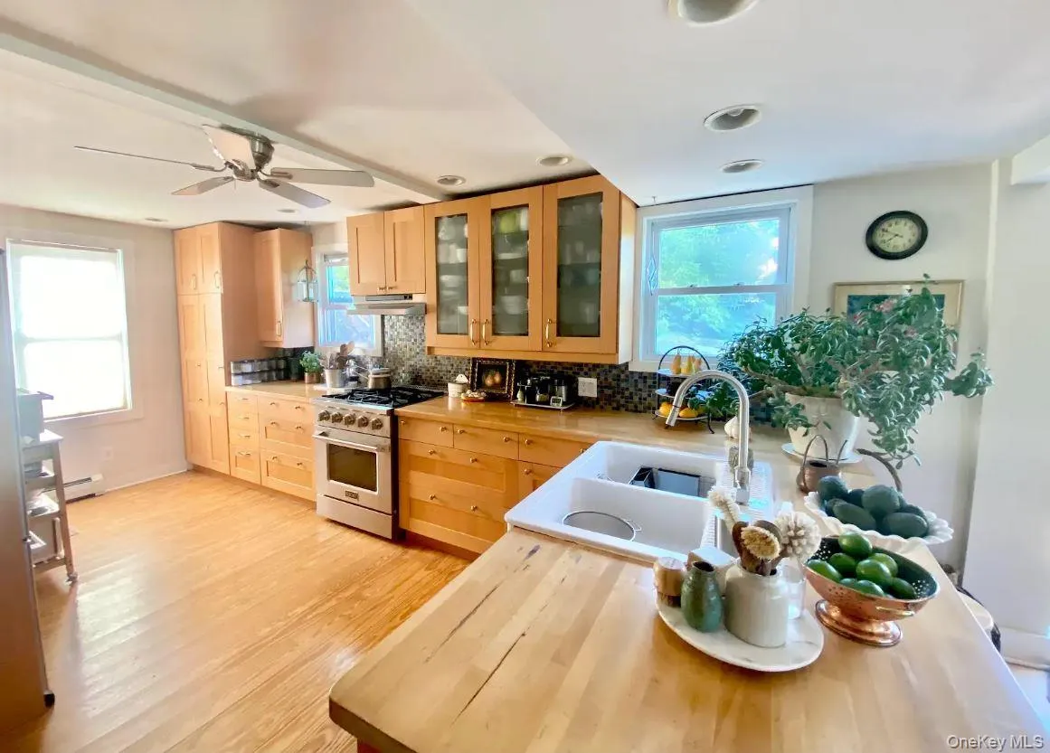 434 Joys Lane, Hurley, NY, 4 Bedrooms Bedrooms, 8 Rooms Rooms,2 BathroomsBathrooms,Residential,For Rent,Joys,0,1009729 434 Joys Lane, Hurley, NY, 4 Bedrooms Bedrooms, 8 Rooms Rooms,2 BathroomsBathrooms,Residential,For Rent,Joys,0,1009729