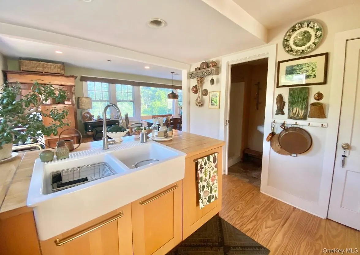 434 Joys Lane, Hurley, NY, 4 Bedrooms Bedrooms, 8 Rooms Rooms,2 BathroomsBathrooms,Residential,For Rent,Joys,0,1009729 434 Joys Lane, Hurley, NY, 4 Bedrooms Bedrooms, 8 Rooms Rooms,2 BathroomsBathrooms,Residential,For Rent,Joys,0,1009729