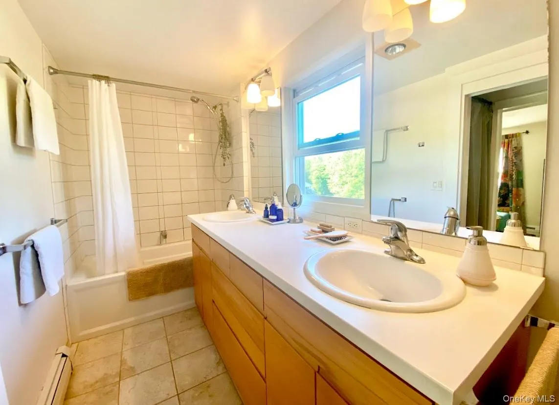 434 Joys Lane, Hurley, NY, 4 Bedrooms Bedrooms, 8 Rooms Rooms,2 BathroomsBathrooms,Residential,For Rent,Joys,0,1009729 434 Joys Lane, Hurley, NY, 4 Bedrooms Bedrooms, 8 Rooms Rooms,2 BathroomsBathrooms,Residential,For Rent,Joys,0,1009729