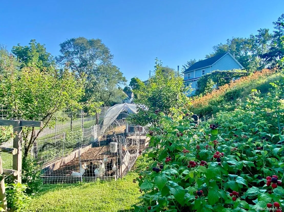 434 Joys Lane, Hurley, NY, 4 Bedrooms Bedrooms, 8 Rooms Rooms,2 BathroomsBathrooms,Residential,For Rent,Joys,0,1009729 434 Joys Lane, Hurley, NY, 4 Bedrooms Bedrooms, 8 Rooms Rooms,2 BathroomsBathrooms,Residential,For Rent,Joys,0,1009729