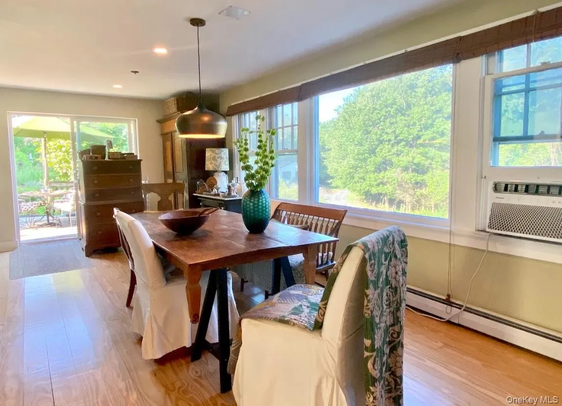 434 Joys Lane, Hurley, NY, 4 Bedrooms Bedrooms, 8 Rooms Rooms,2 BathroomsBathrooms,Residential,For Rent,Joys,0,1009729 434 Joys Lane, Hurley, NY, 4 Bedrooms Bedrooms, 8 Rooms Rooms,2 BathroomsBathrooms,Residential,For Rent,Joys,0,1009729