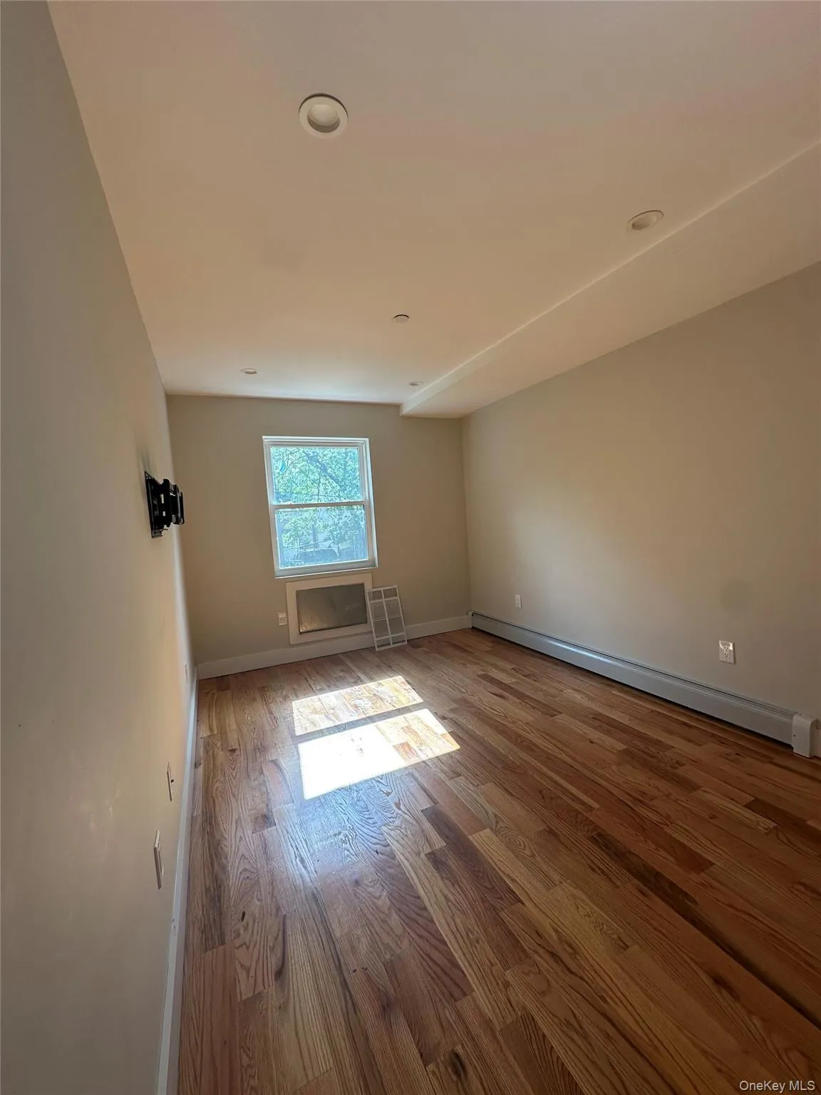 238 Wyona Street, New York, NY, 3 Bedrooms Bedrooms, 5 Rooms Rooms,2 BathroomsBathrooms,Residential Lease,For Rent,Wyona Street,0,1009733 238 Wyona Street, New York, NY, 3 Bedrooms Bedrooms, 5 Rooms Rooms,2 BathroomsBathrooms,Residential Lease,For Rent,Wyona Street,0,1009733