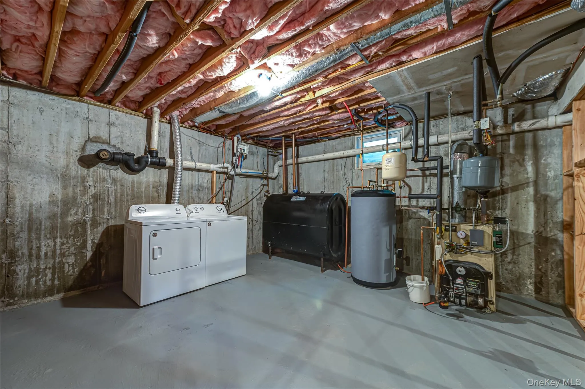 25 Camelot Drive, Brookhaven, NY, 5 Bedrooms Bedrooms, 11 Rooms Rooms,4 BathroomsBathrooms,Residential,For Rent,Camelot,0,1009738 25 Camelot Drive, Brookhaven, NY, 5 Bedrooms Bedrooms, 11 Rooms Rooms,4 BathroomsBathrooms,Residential,For Rent,Camelot,0,1009738