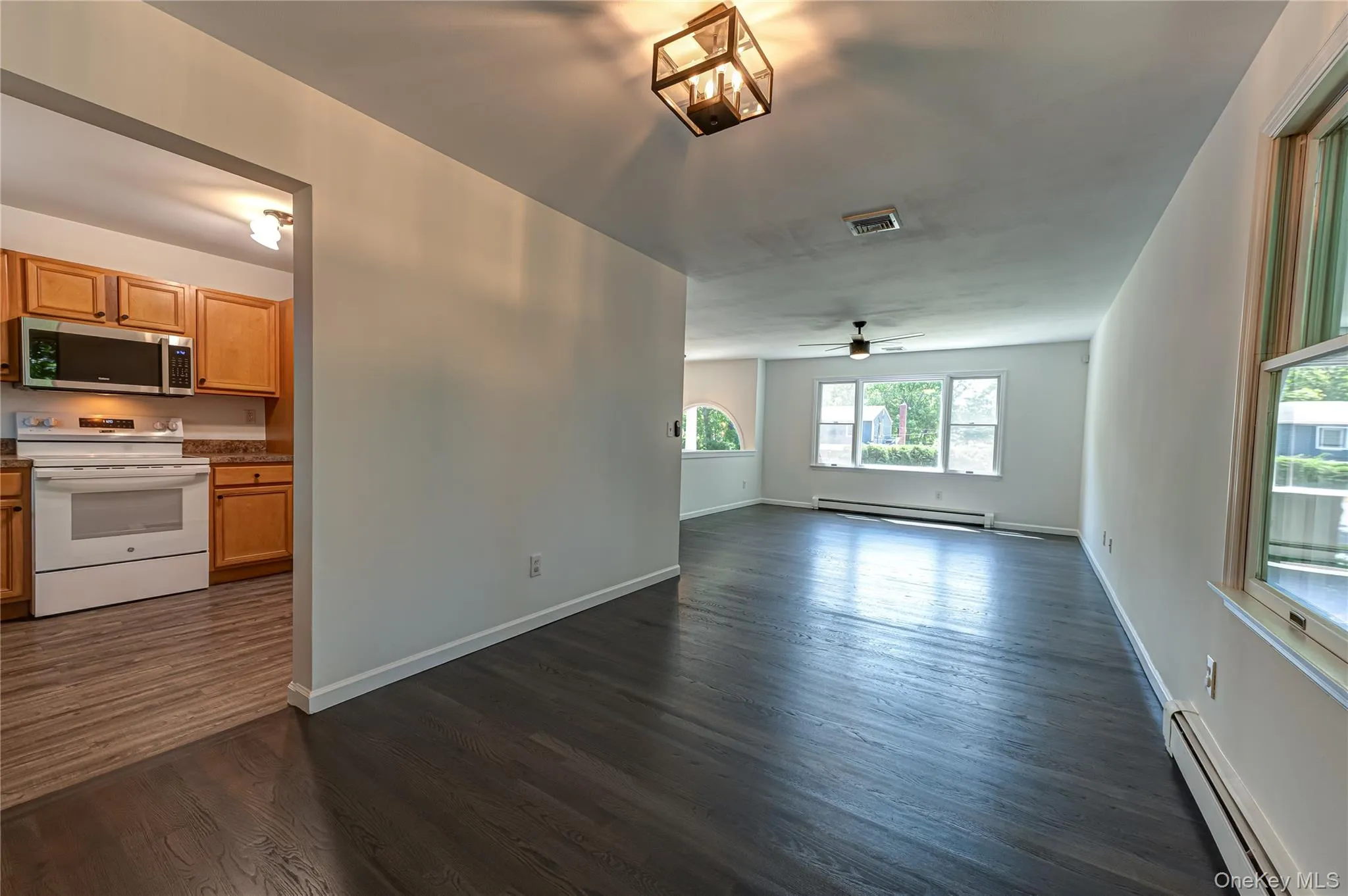 25 Camelot Drive, Brookhaven, NY, 5 Bedrooms Bedrooms, 11 Rooms Rooms,4 BathroomsBathrooms,Residential,For Rent,Camelot,0,1009738 25 Camelot Drive, Brookhaven, NY, 5 Bedrooms Bedrooms, 11 Rooms Rooms,4 BathroomsBathrooms,Residential,For Rent,Camelot,0,1009738