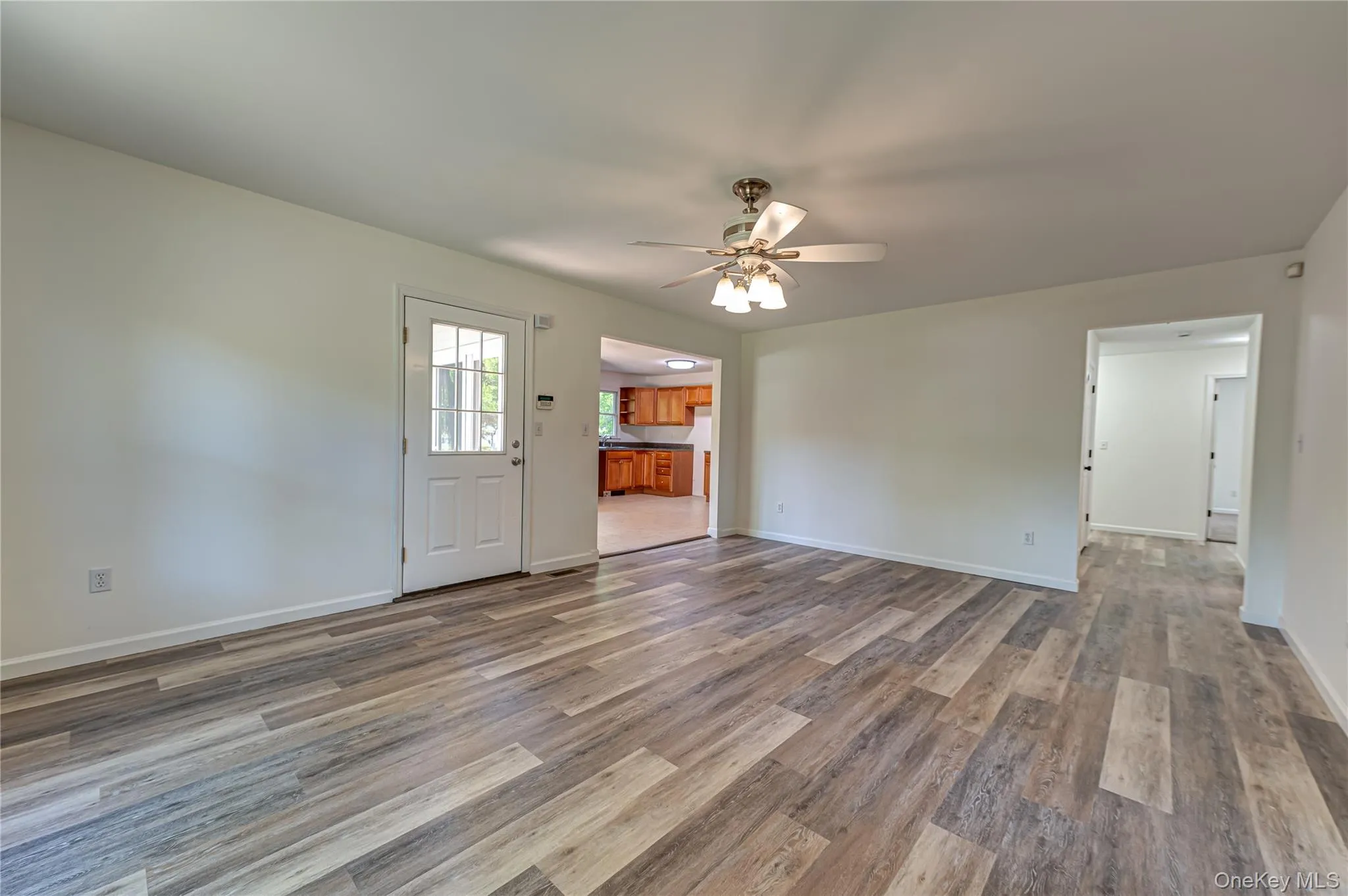 25 Camelot Drive, Brookhaven, NY, 5 Bedrooms Bedrooms, 11 Rooms Rooms,4 BathroomsBathrooms,Residential,For Rent,Camelot,0,1009738 25 Camelot Drive, Brookhaven, NY, 5 Bedrooms Bedrooms, 11 Rooms Rooms,4 BathroomsBathrooms,Residential,For Rent,Camelot,0,1009738