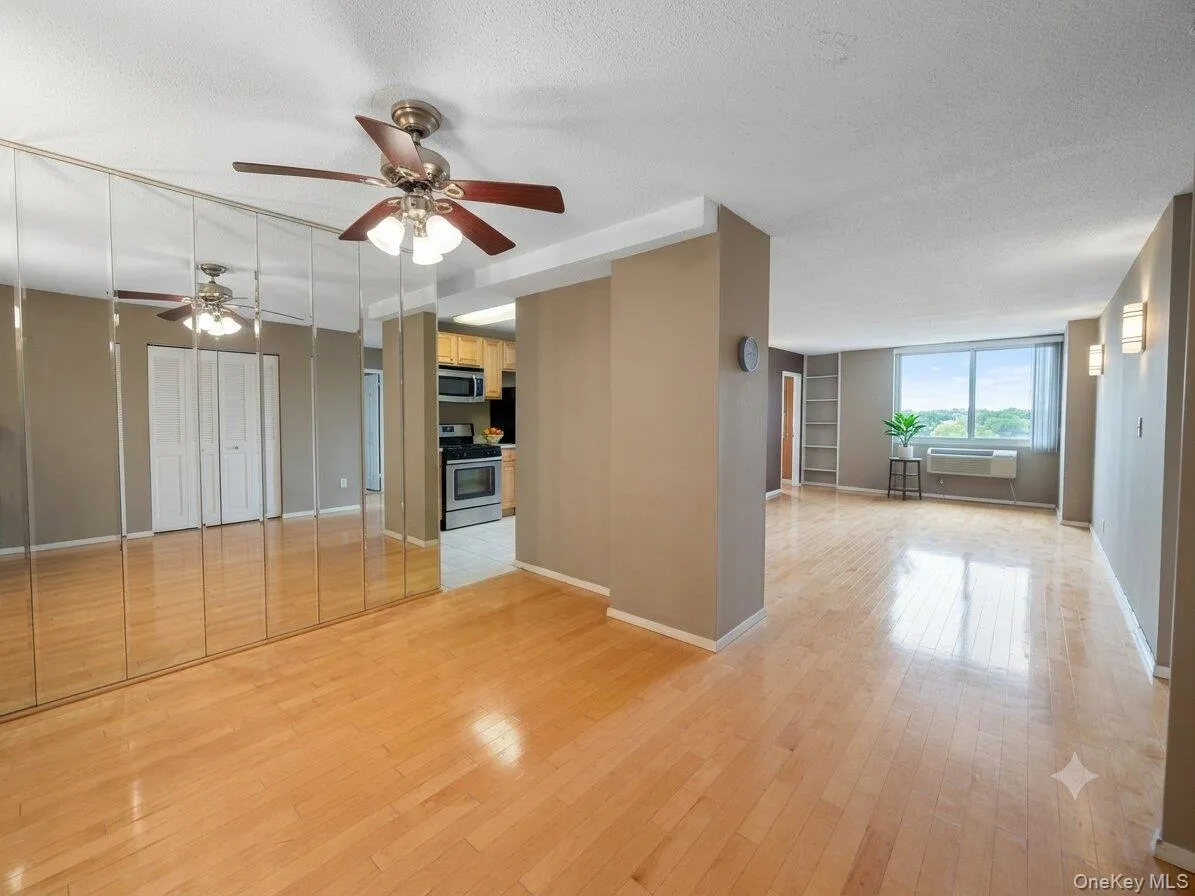 118 18 Union Tpke, New York, NY, 2 Bedrooms Bedrooms, 4 Rooms Rooms,1 BathroomBathrooms,Residential,For Rent,Union Tpke,0,1009741 118 18 Union Tpke, New York, NY, 2 Bedrooms Bedrooms, 4 Rooms Rooms,1 BathroomBathrooms,Residential,For Rent,Union Tpke,0,1009741