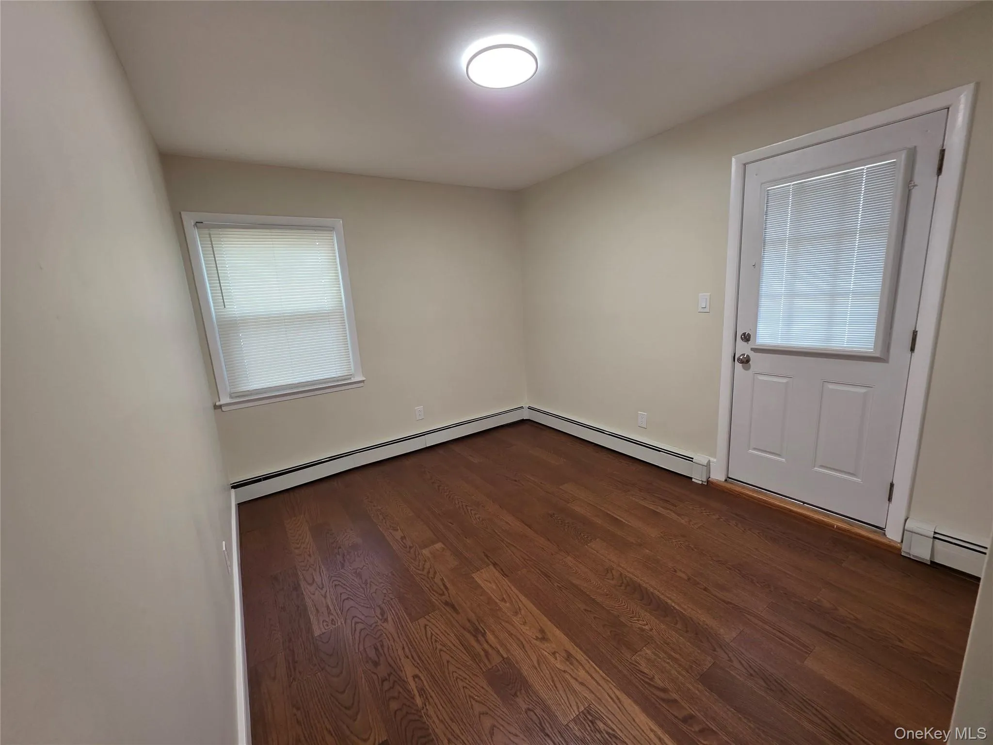 7 Roosevelt Avenue, Huntington, NY, 4 Bedrooms Bedrooms, 7 Rooms Rooms,3 BathroomsBathrooms,Residential,For Rent,Roosevelt,0,1009751 7 Roosevelt Avenue, Huntington, NY, 4 Bedrooms Bedrooms, 7 Rooms Rooms,3 BathroomsBathrooms,Residential,For Rent,Roosevelt,0,1009751